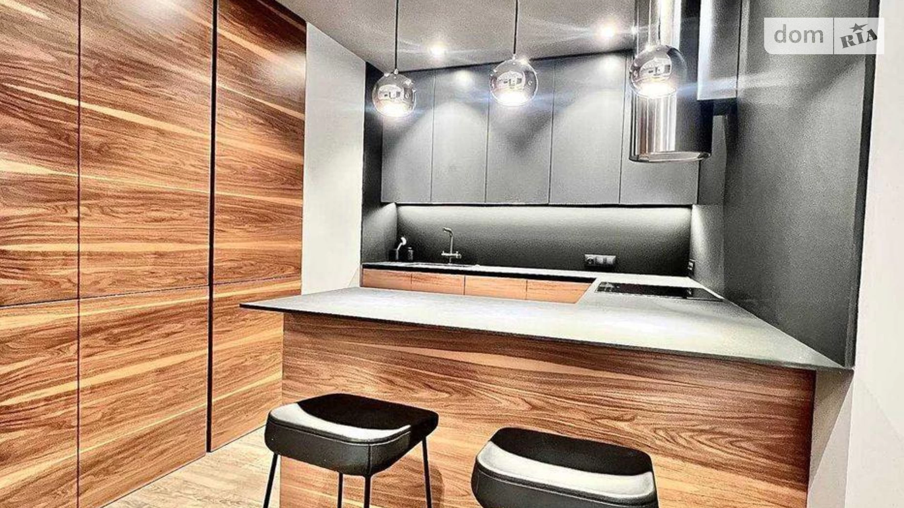 Продается 2-комнатная квартира 43 кв. м в Киеве, ул. Вышгородская, 45А - фото 2