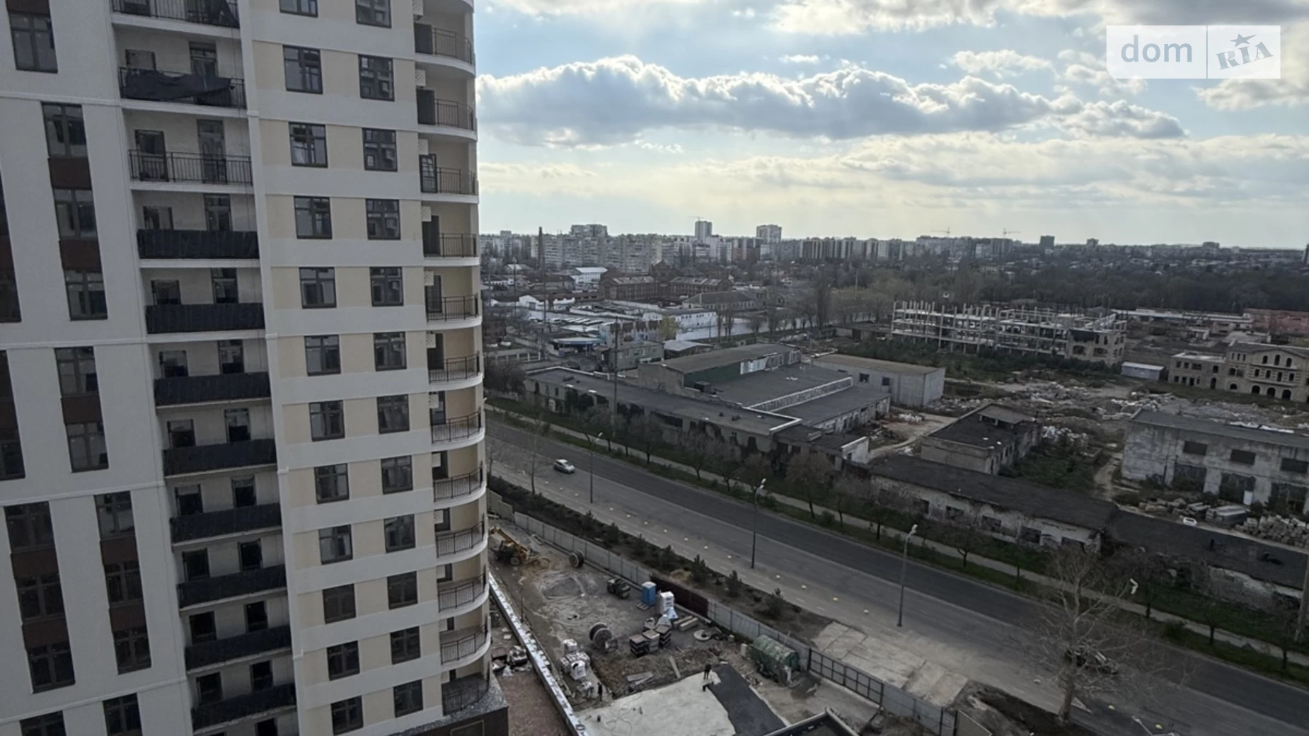 Продається 1-кімнатна квартира 42 кв. м у Одесі, вул. Краснова, 3 корпус 65 - фото 2