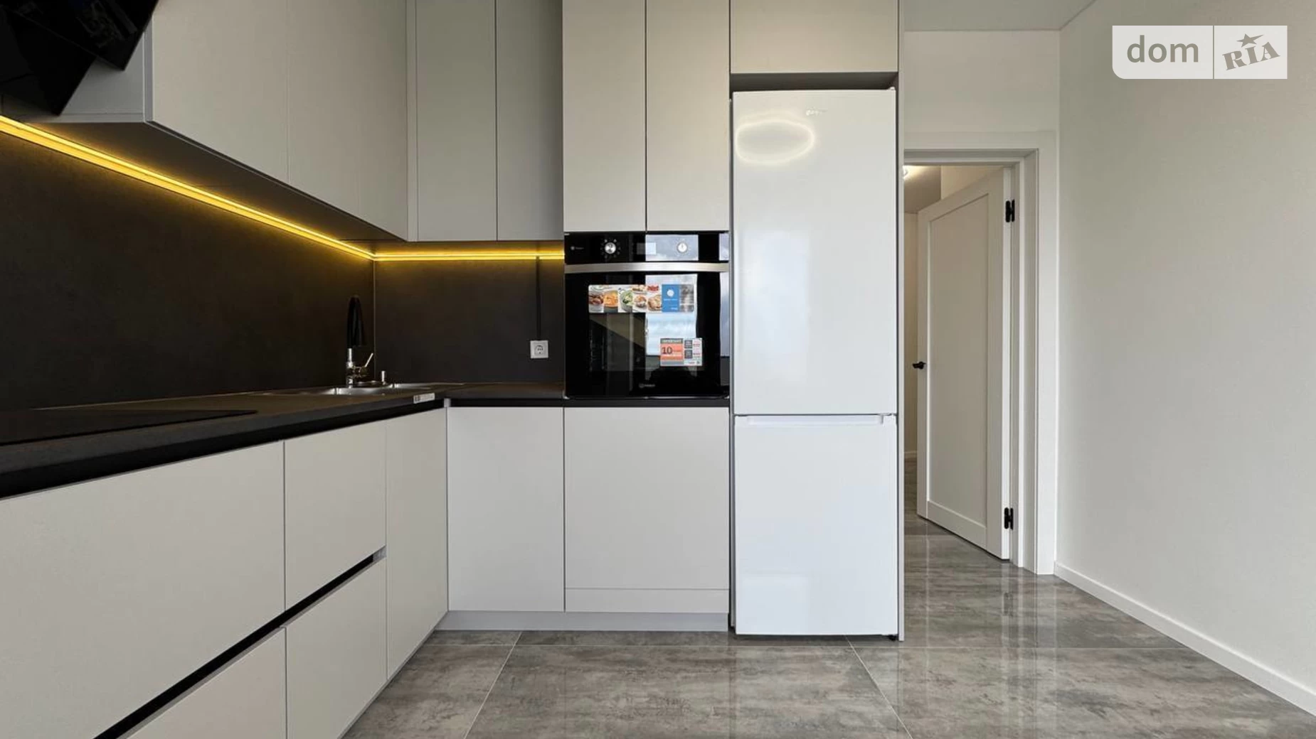 Продается 2-комнатная квартира 64.2 кв. м в Ивано-Франковске, цена: 77300 $ - фото 2
