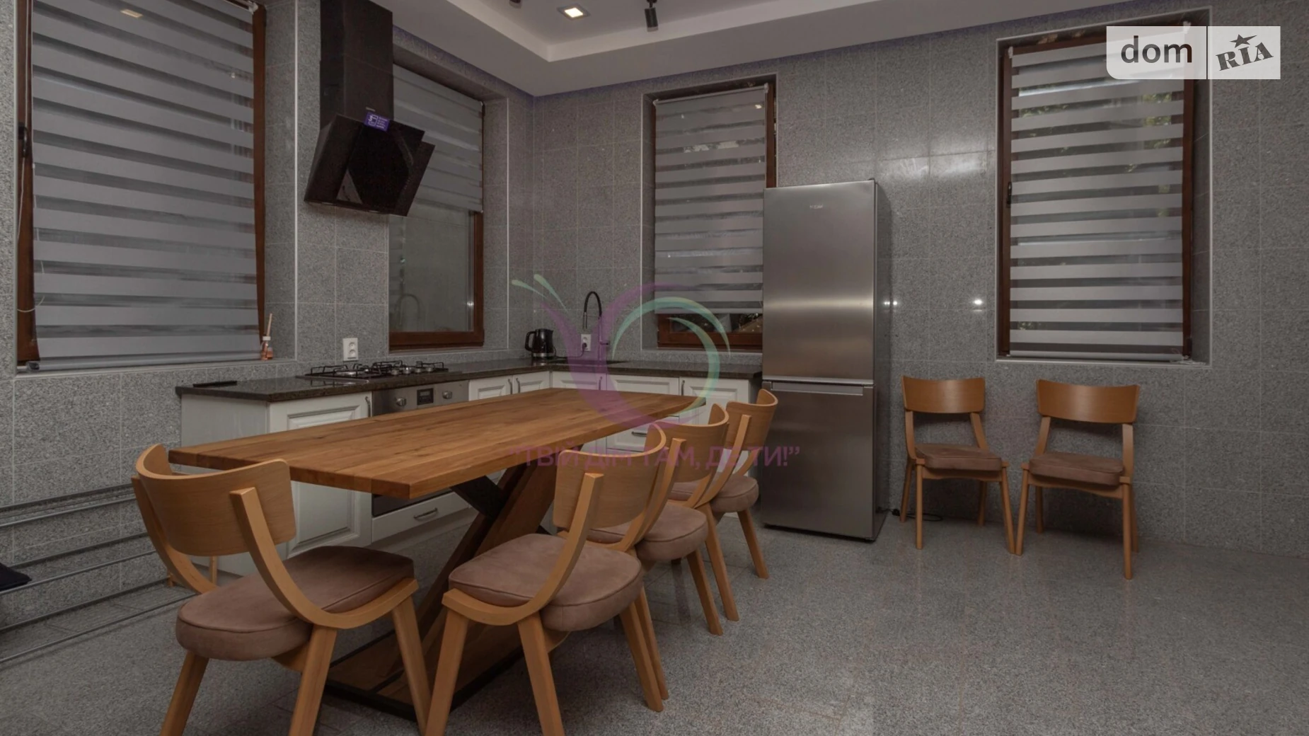 Сдается в аренду дом на 3 этажа 150 кв. м с террасой, цена: 700 $ - фото 4