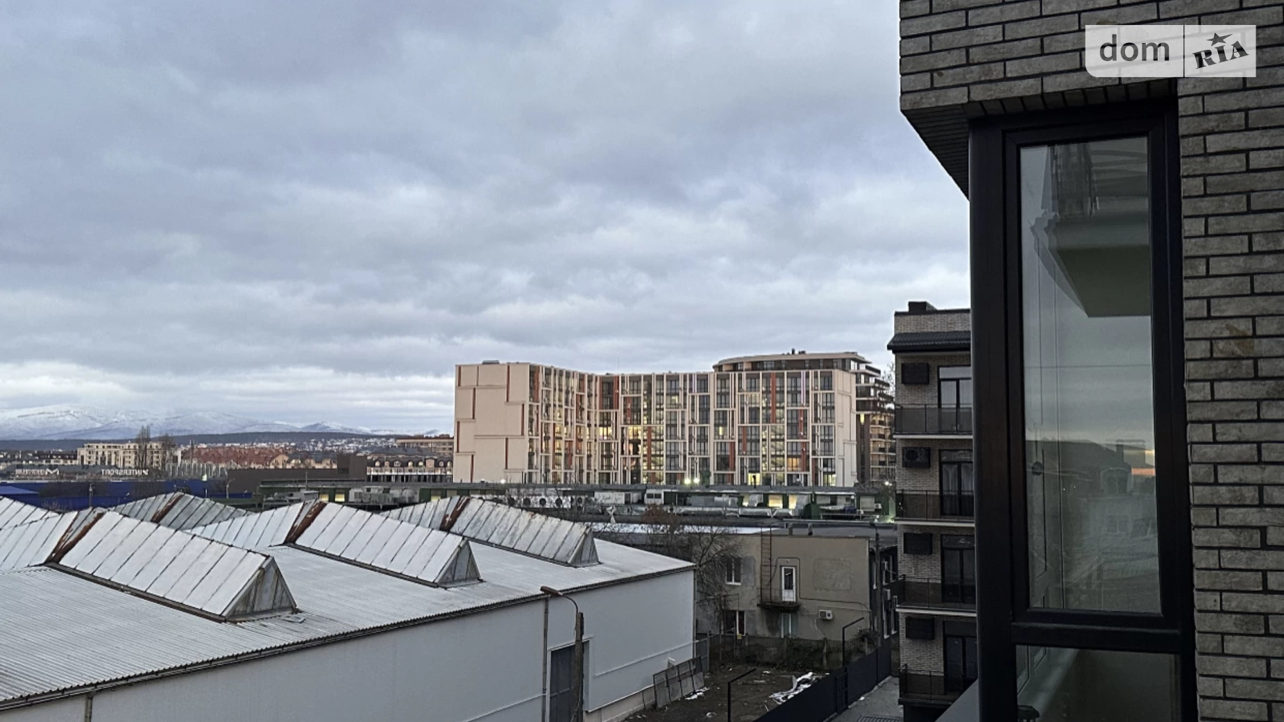 Продається 2-кімнатна квартира 66 кв. м у Ужгороді, цена: 96000 $ - фото 2