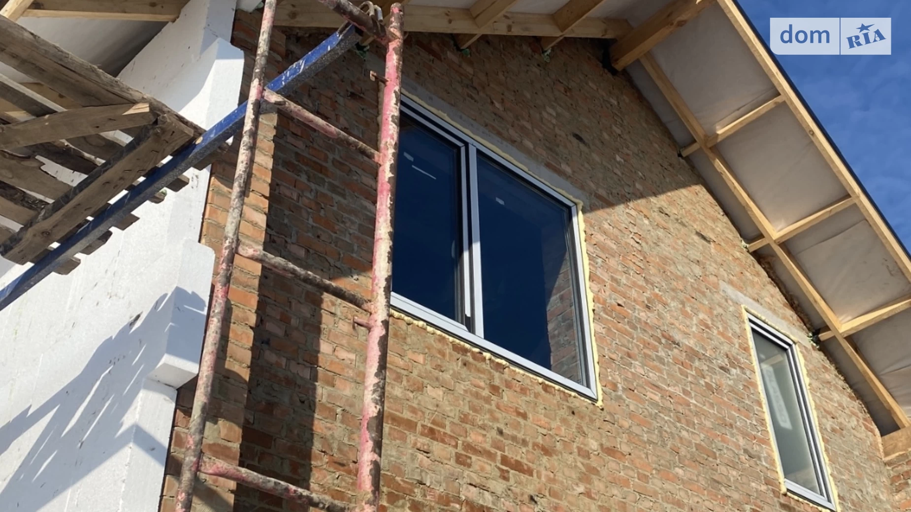 Продается дом на 2 этажа 138 кв. м с бассейном, цена: 150000 $ - фото 2