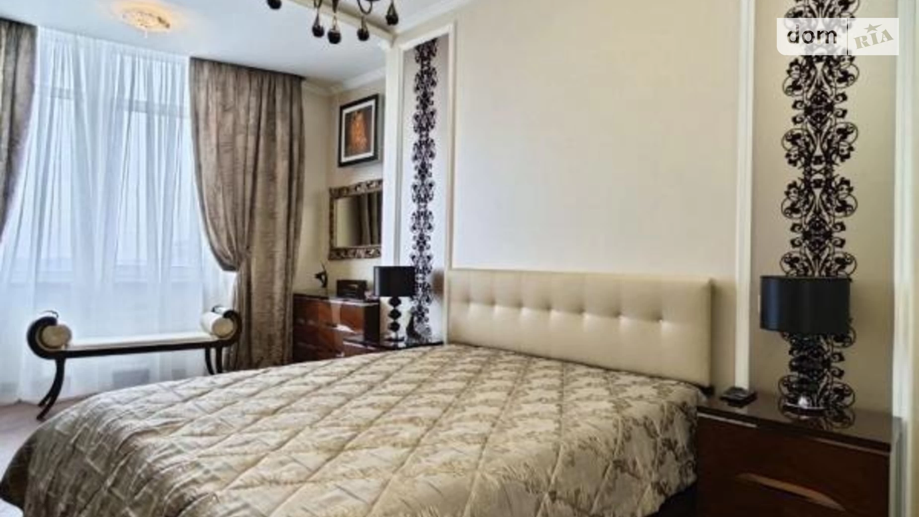 Продается 3-комнатная квартира 119.3 кв. м в Одессе, бул. Французский - фото 2