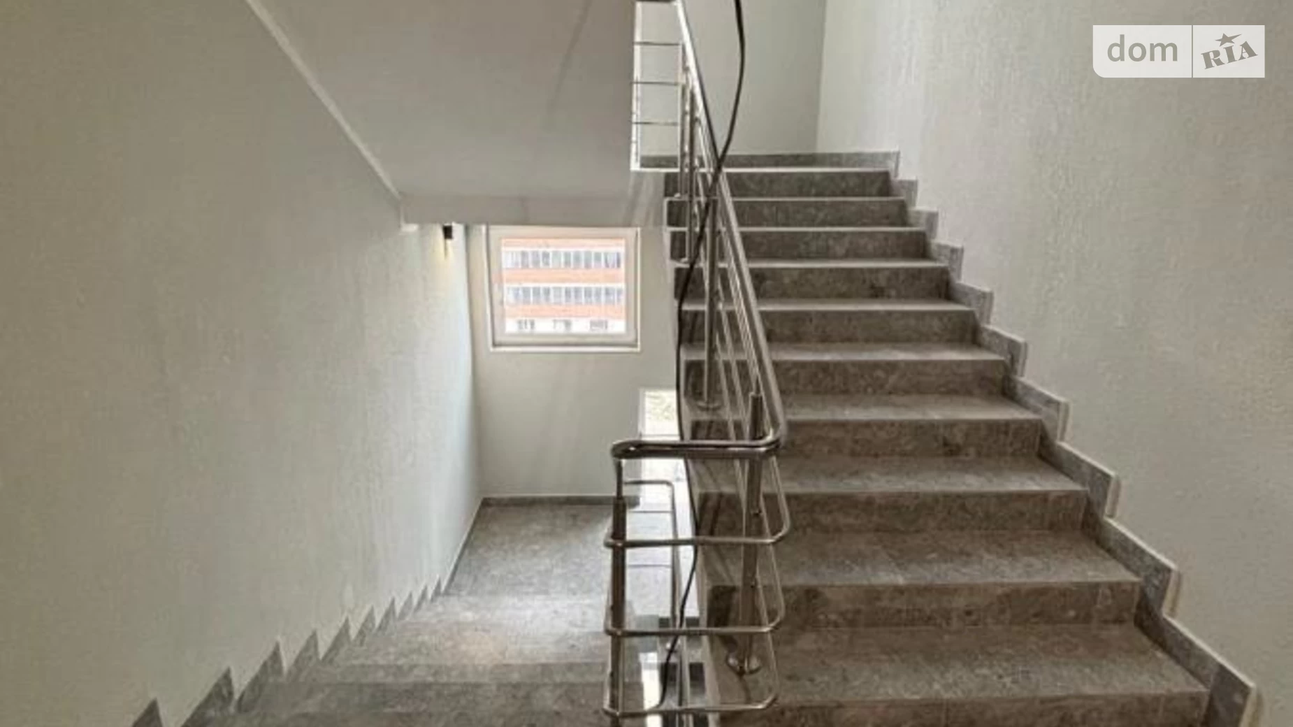 Продається 1-кімнатна квартира 43.3 кв. м у Івано-Франківську, вул. Надрічна, 1 - фото 2
