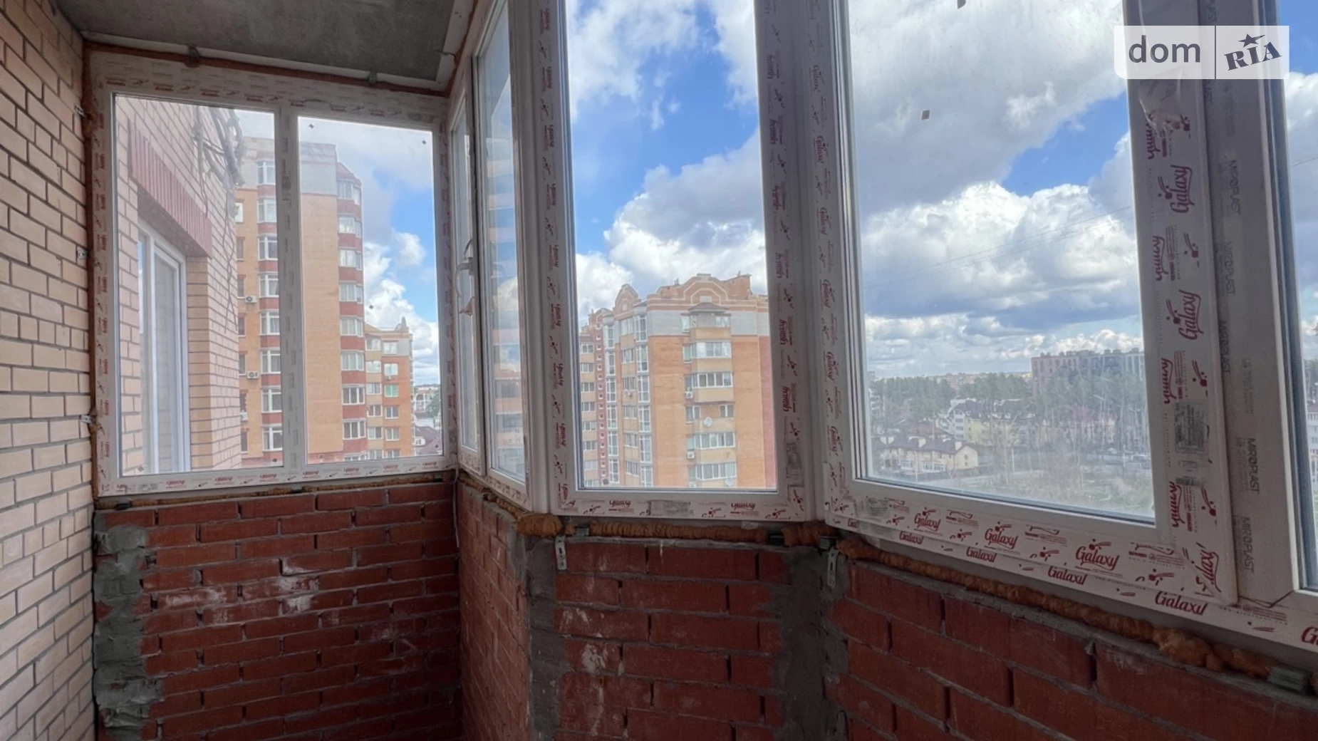 Продается 2-комнатная квартира 54 кв. м в Ирпене, ул. Университетская(Карла Маркса), 2/1 корпус 3 - фото 3