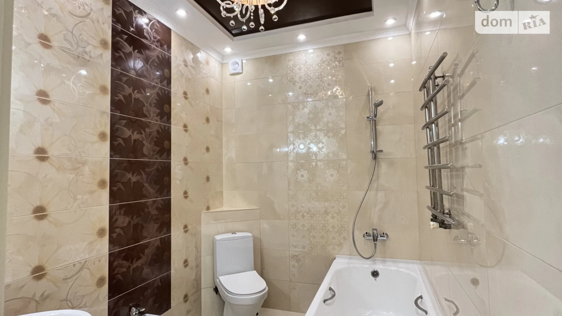 Продается дом на 2 этажа 440 кв. м с садом, цена: 750000 $ - фото 5