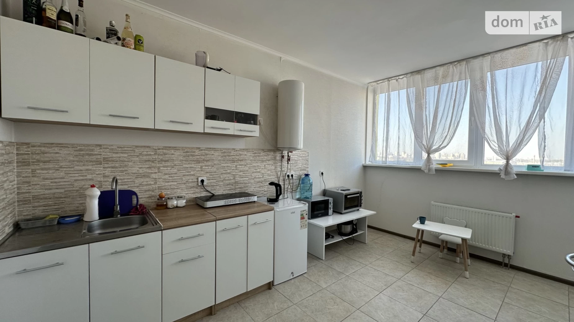 Продается 2-комнатная квартира 75.7 кв. м в Киеве, ул. Виталия Скакуна(Академика Каблукова), 23 - фото 2