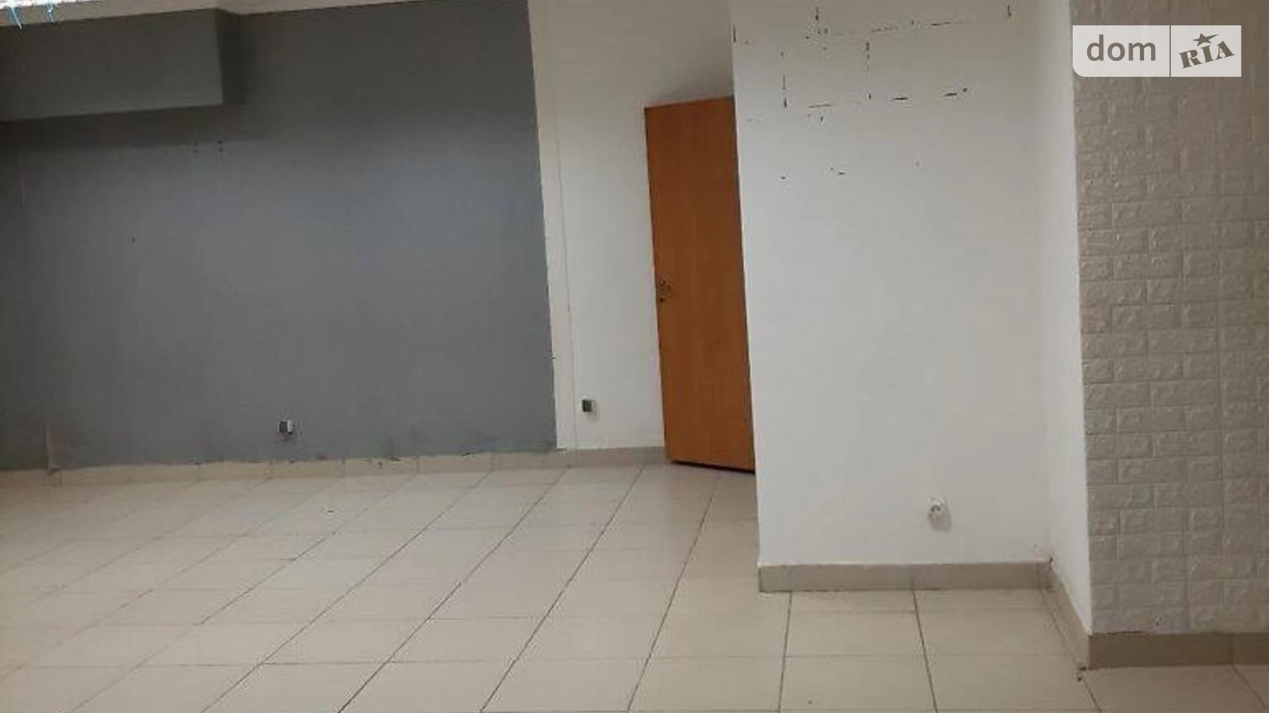 Сдается в аренду офис 80 кв. м в бизнес-центре, цена: 150 $ - фото 2