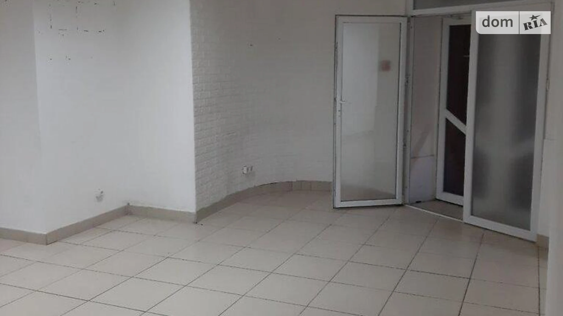 Сдается в аренду офис 80 кв. м в бизнес-центре, цена: 150 $ - фото 3