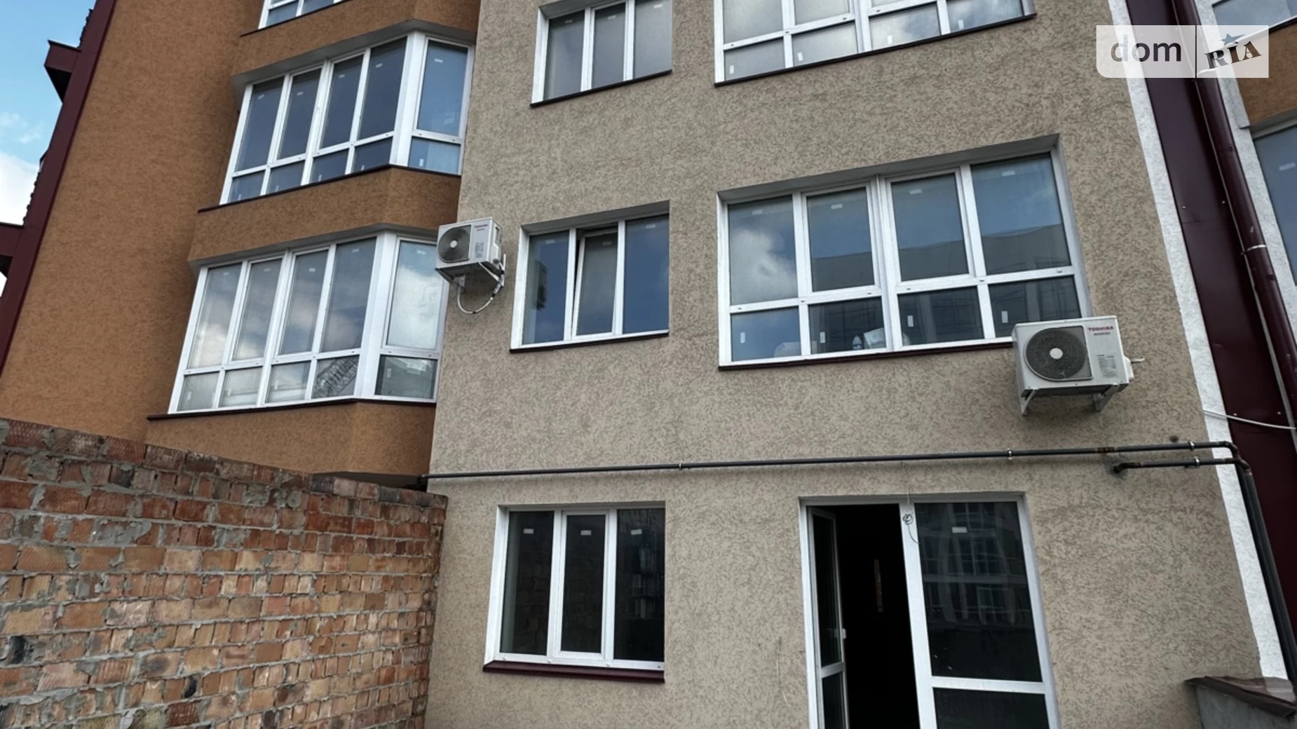 Продается 2-комнатная квартира 90 кв. м в Черновцах, ул. Героев Майдана, 53 - фото 3