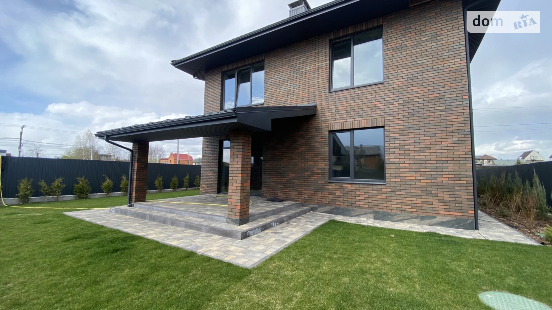 Продается дом на 2 этажа 195 кв. м с мебелью, цена: 210000 $ - фото 2
