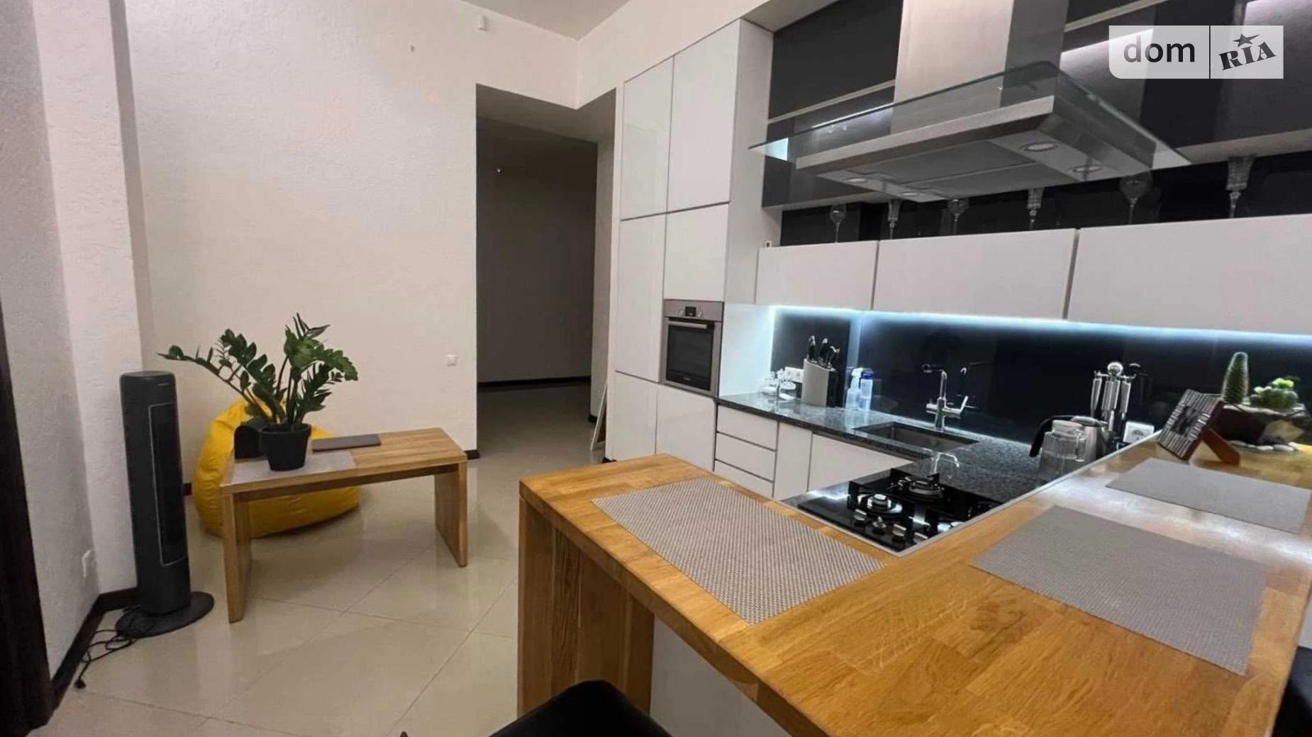 Продается 2-комнатная квартира 75 кв. м в Львове, цена: 188000 $ - фото 2