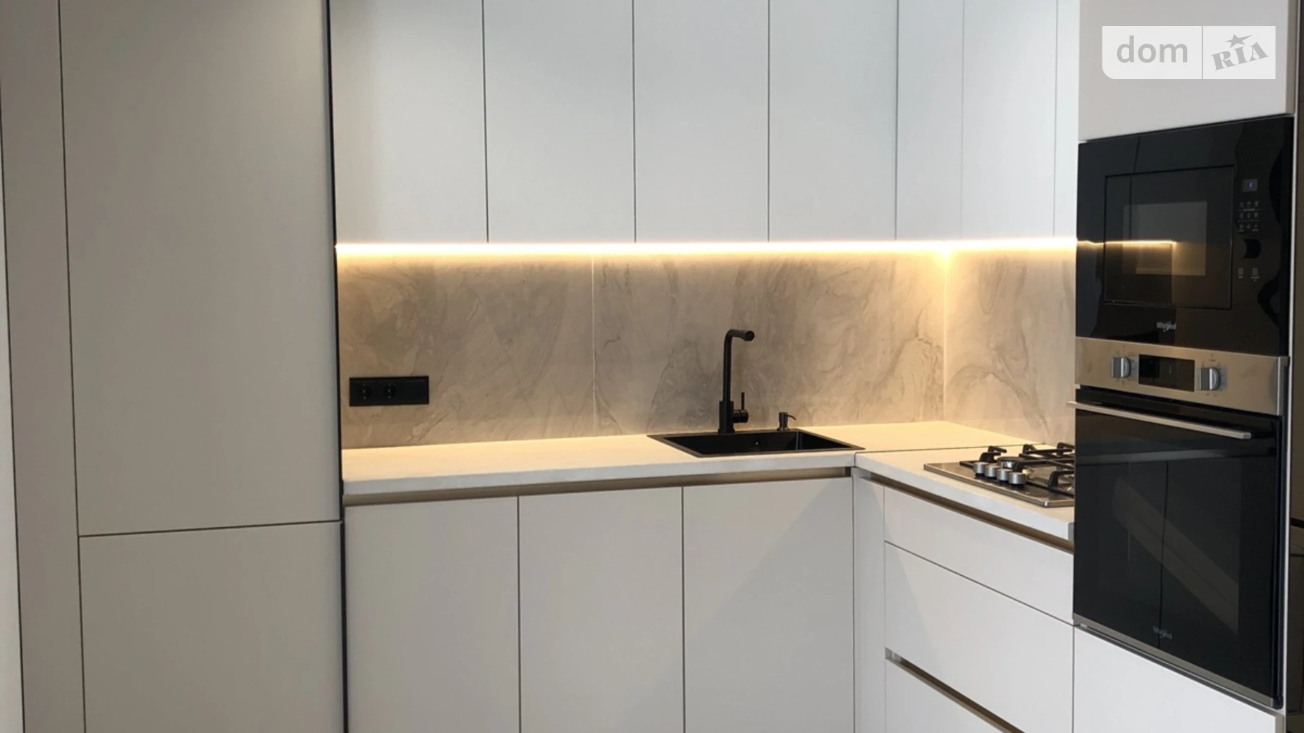 1-комнатная квартира 42 кв. м в Тернополе, ул. Львовская - фото 2