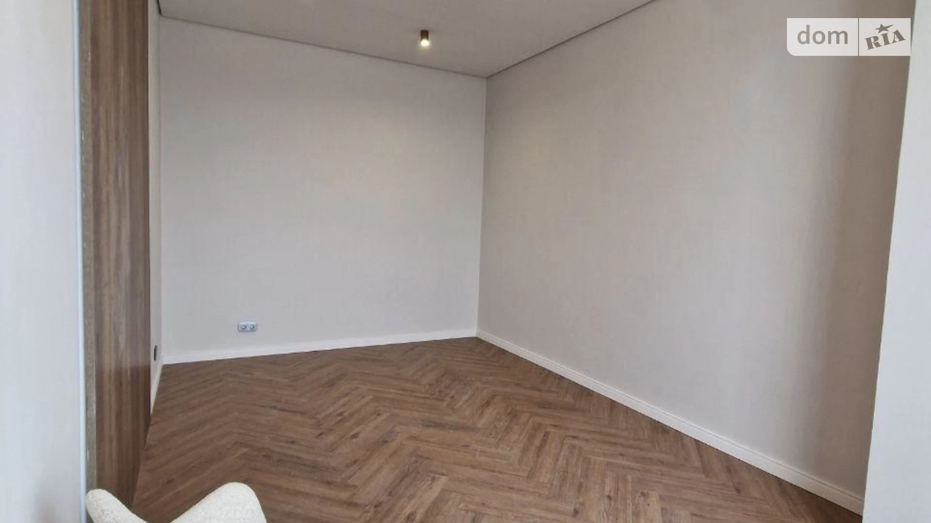Продается офис 78 кв. м в бизнес-центре, цена: 110000 $ - фото 4