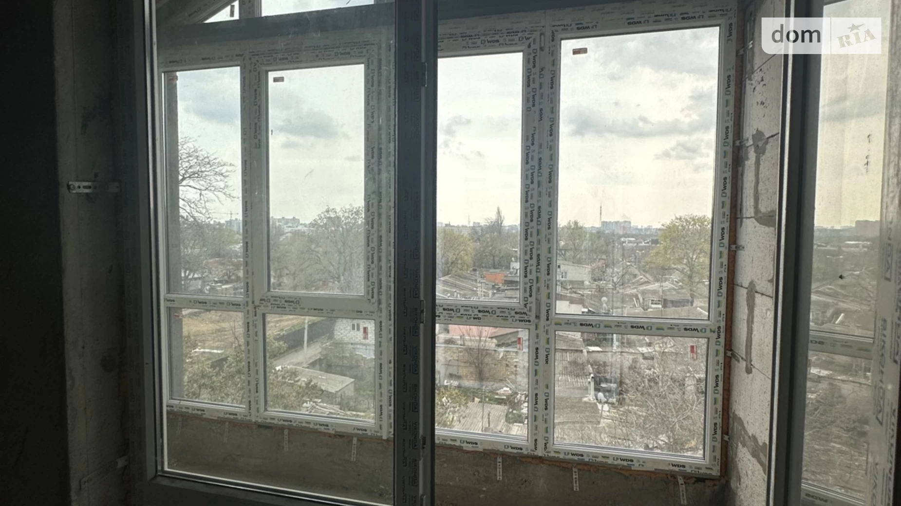 Продается 1-комнатная квартира 42.37 кв. м в Одессе, ул. Слободская, 56 - фото 2