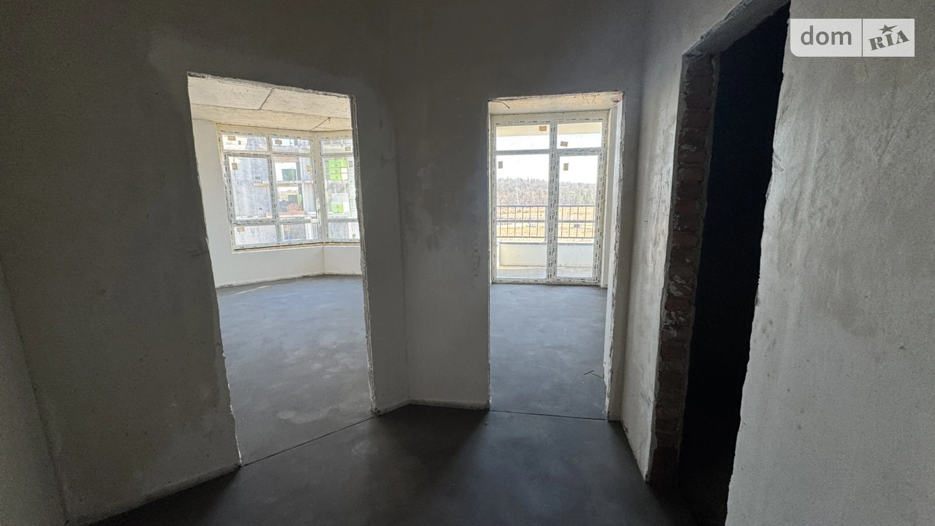 Продается 1-комнатная квартира 39.2 кв. м в Ирпене, ул. Кобылянской Ольги, 1В/28 - фото 2