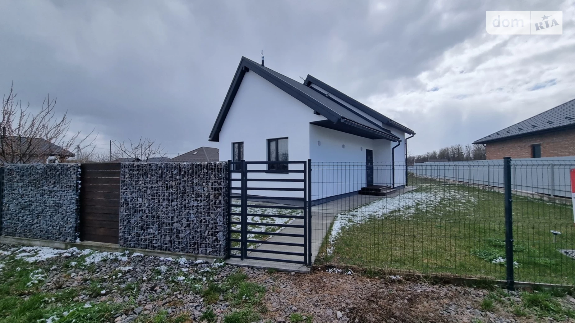 Продается дом на 2 этажа 90 кв. м с камином, цена: 90000 $ - фото 2