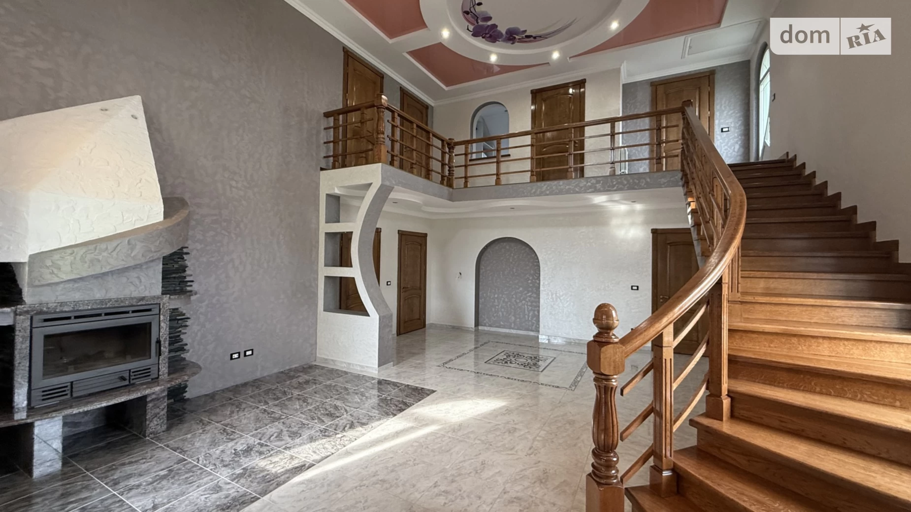 Продається будинок 2 поверховий 240 кв. м з ділянкою, цена: 155000 € - фото 4
