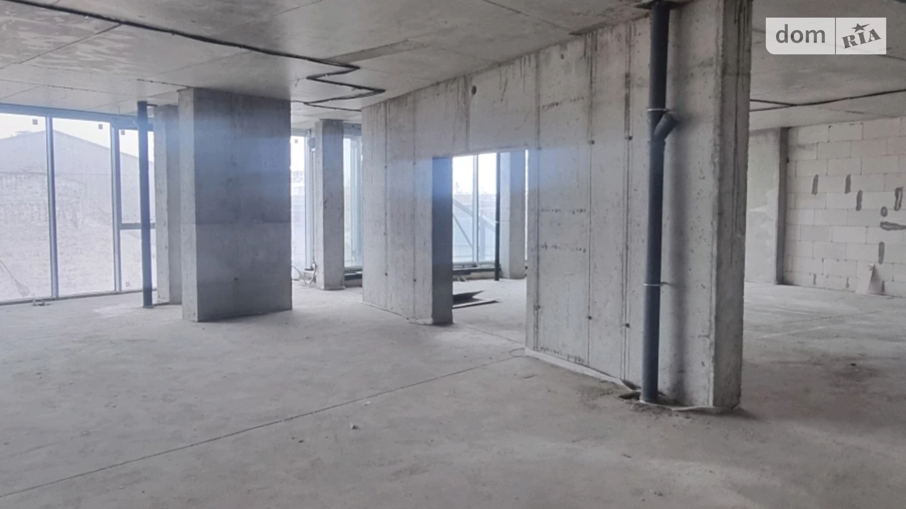 Продается офис 604 кв. м в бизнес-центре, цена: 555000 $ - фото 4