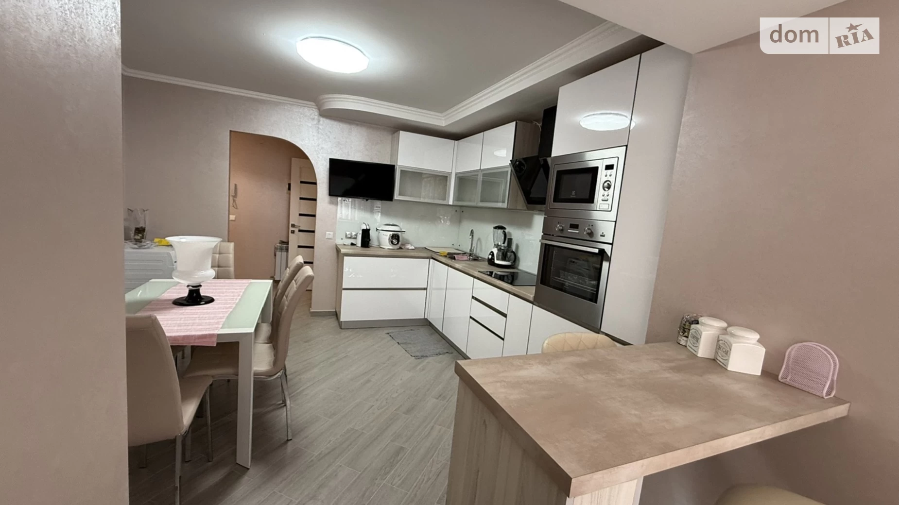 2-кімнатна квартира 75 кв. м у Тернополі, цена: 88500 $ - фото 2