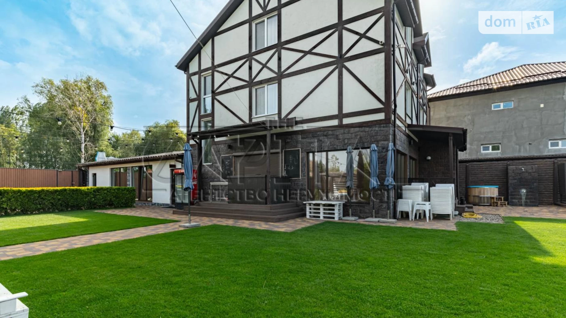 Продается дом на 3 этажа 266 кв. м с беседкой, цена: 315000 $ - фото 5