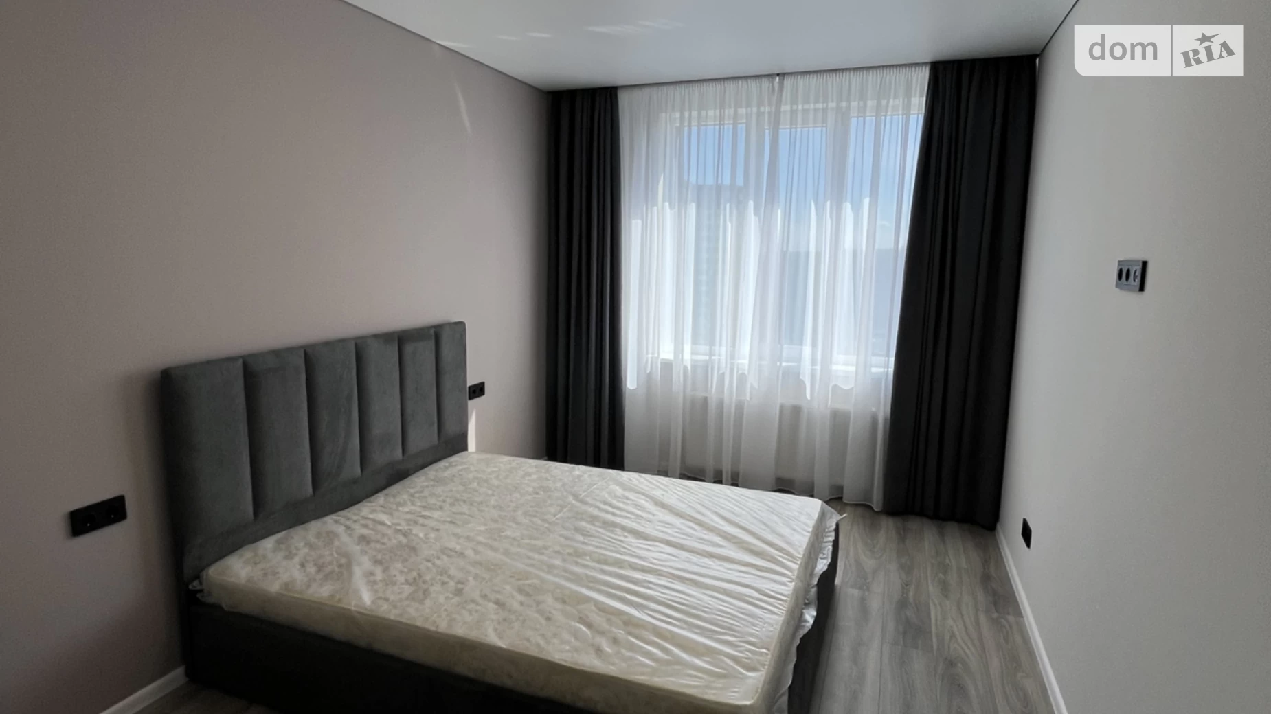 Продается 1-комнатная квартира 42 кв. м в Ирпене, ул. Выговского(Суворова), 2Д/4 - фото 2