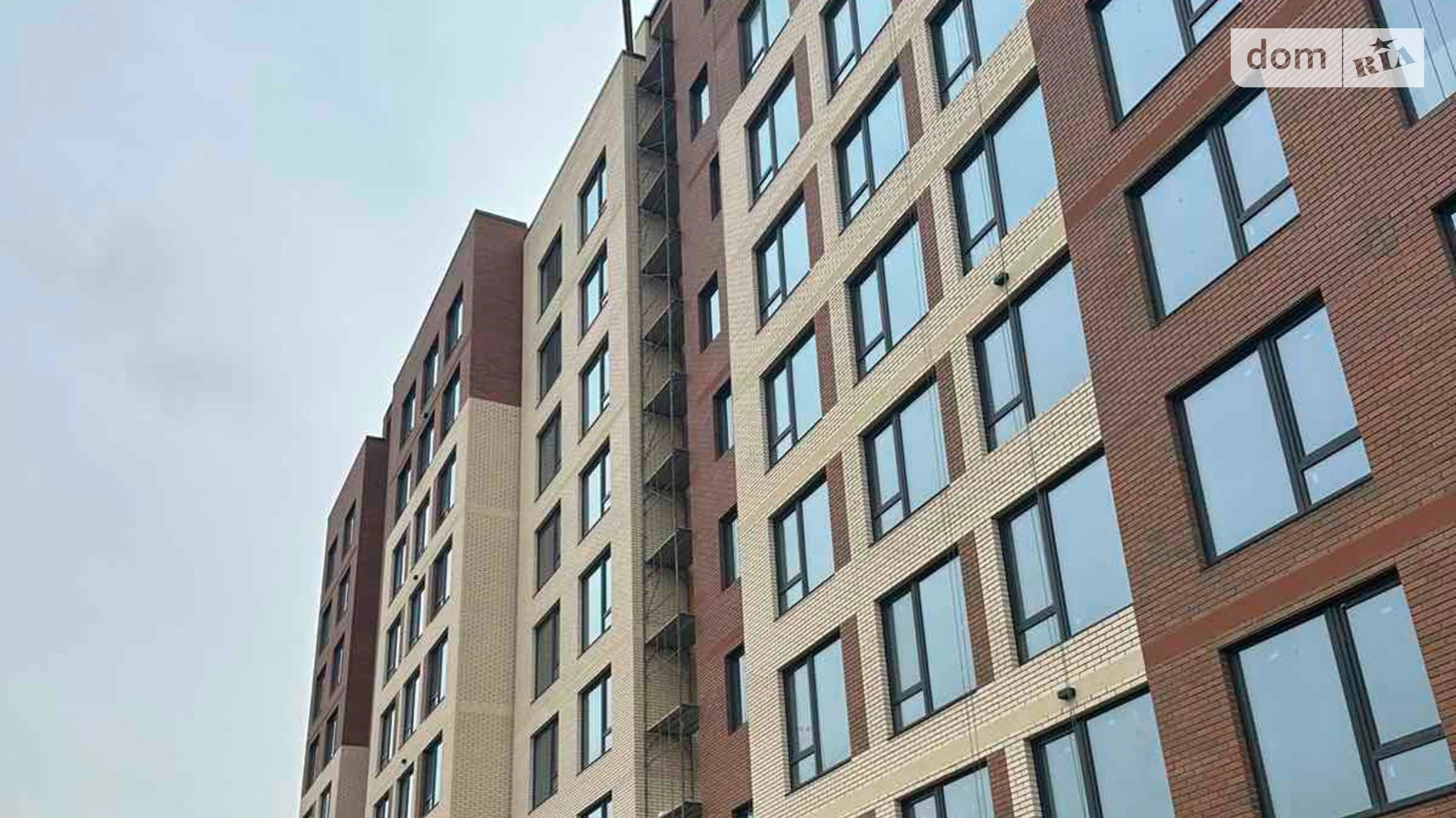Продается 2-комнатная квартира 57.37 кв. м в Черновцах, просп. Независимости, 137А - фото 2