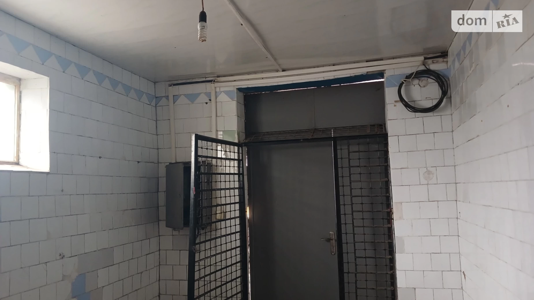 Сдается в аренду помещения свободного назначения 100 кв. м в 1-этажном здании, цена: 400 $ - фото 4