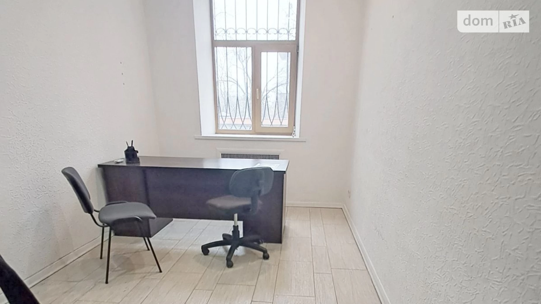 Сдается в аренду офис 16 кв. м в бизнес-центре, цена: 12060 грн - фото 4