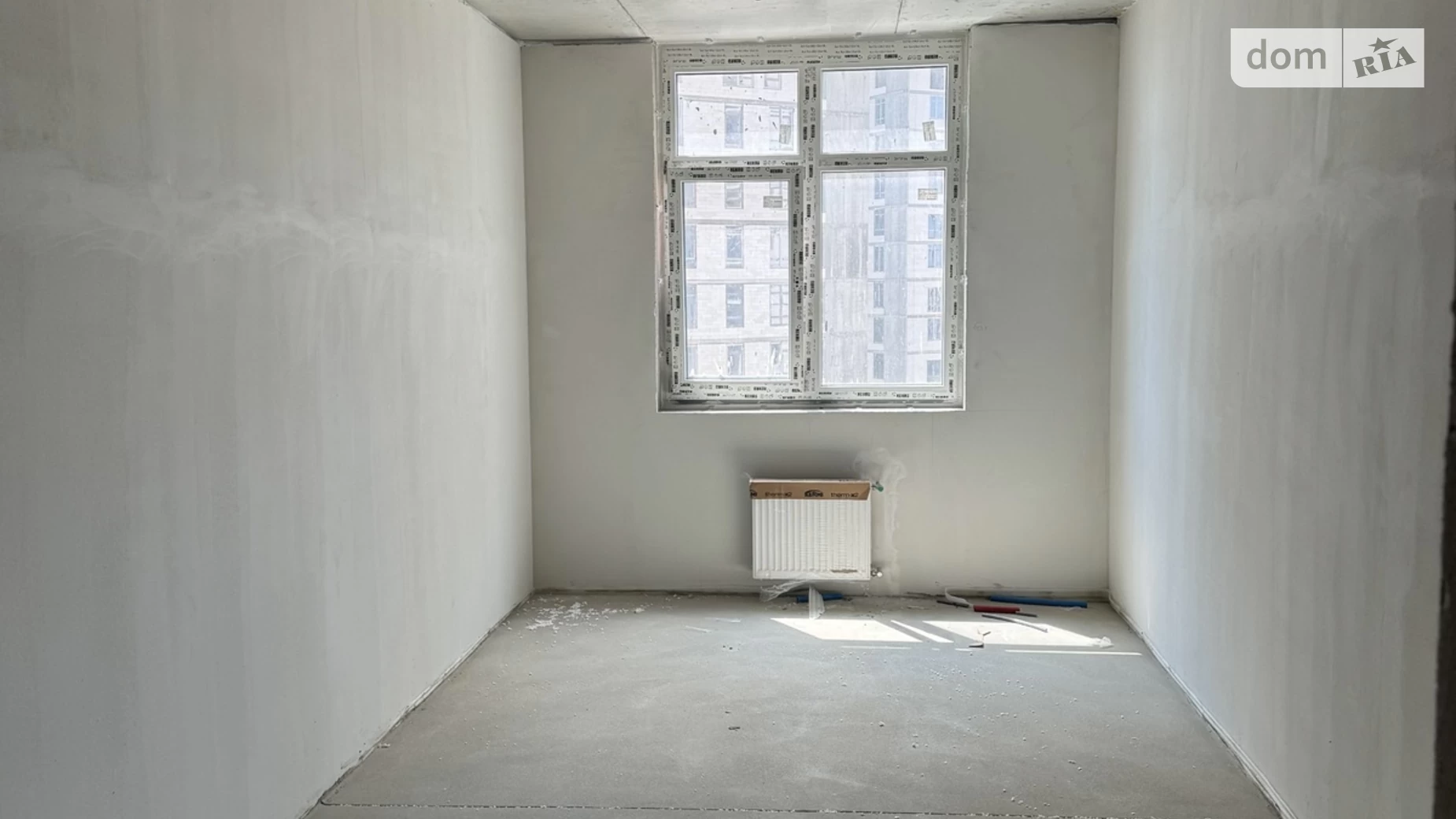 Продается 1-комнатная квартира 43 кв. м в Одессе, ул. Краснова, 3 - фото 2