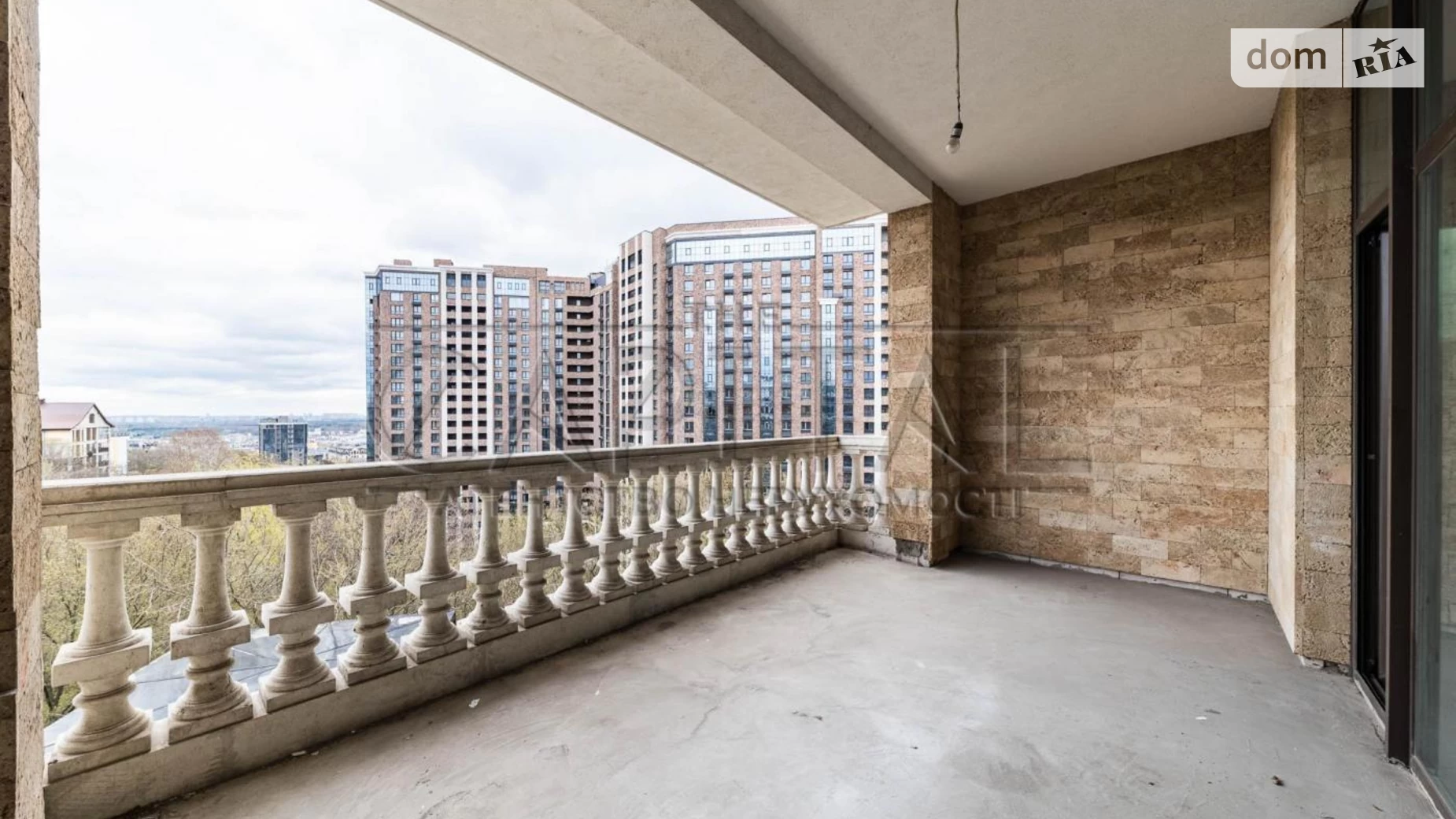 Продается 3-комнатная квартира 172 кв. м в, цена: 395600 $ - фото 2