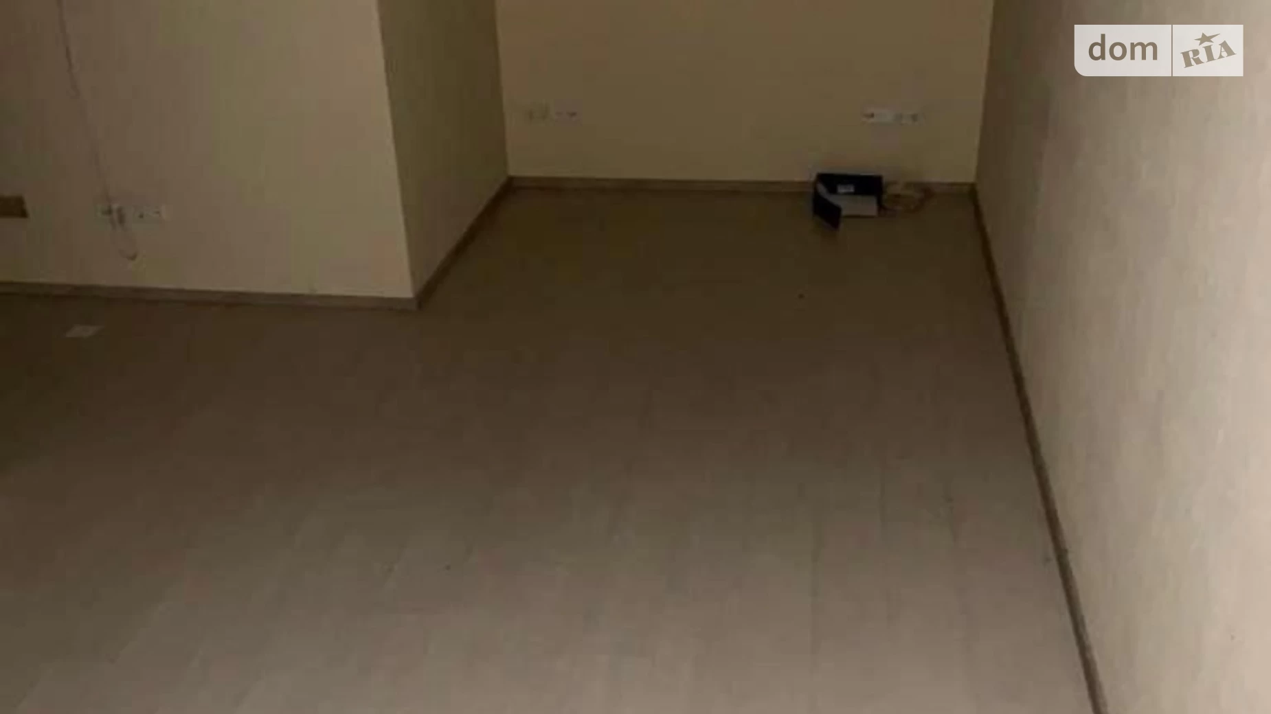 Продается офис 90.4 кв. м в бизнес-центре, цена: 116000 $ - фото 4