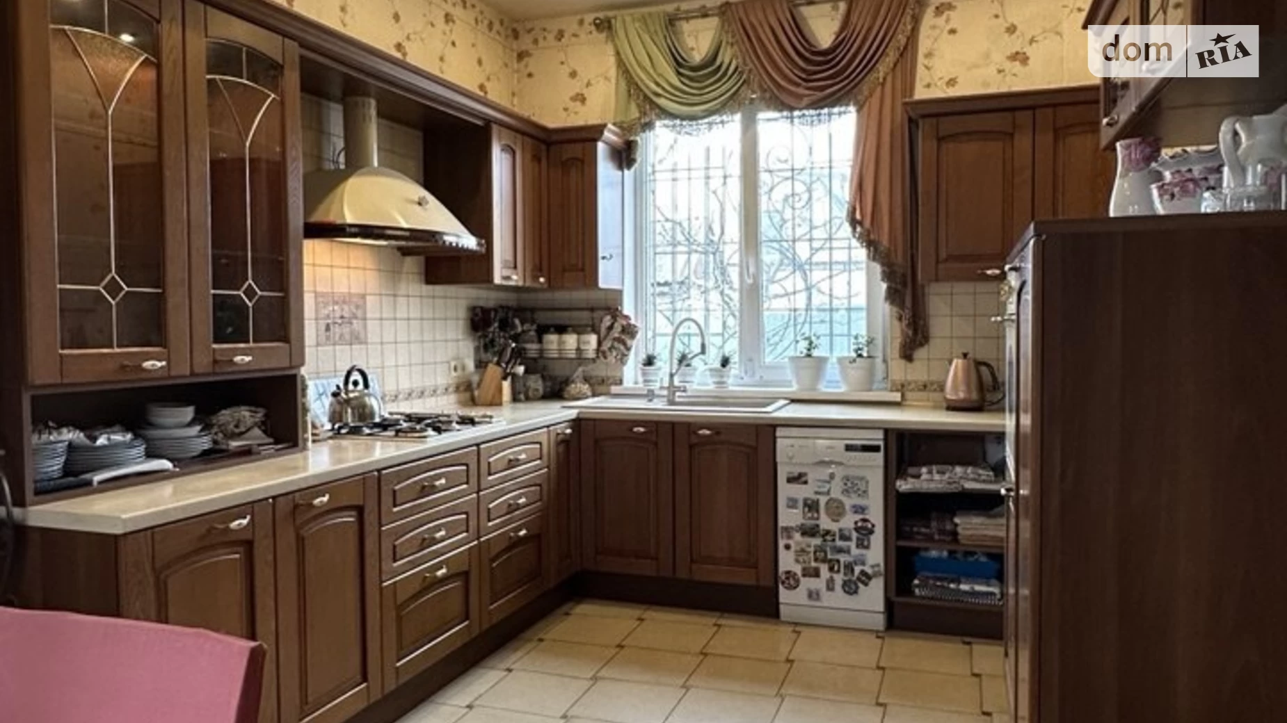 Продается дом на 2 этажа 242.8 кв. м с баней/сауной, цена: 185000 $ - фото 3