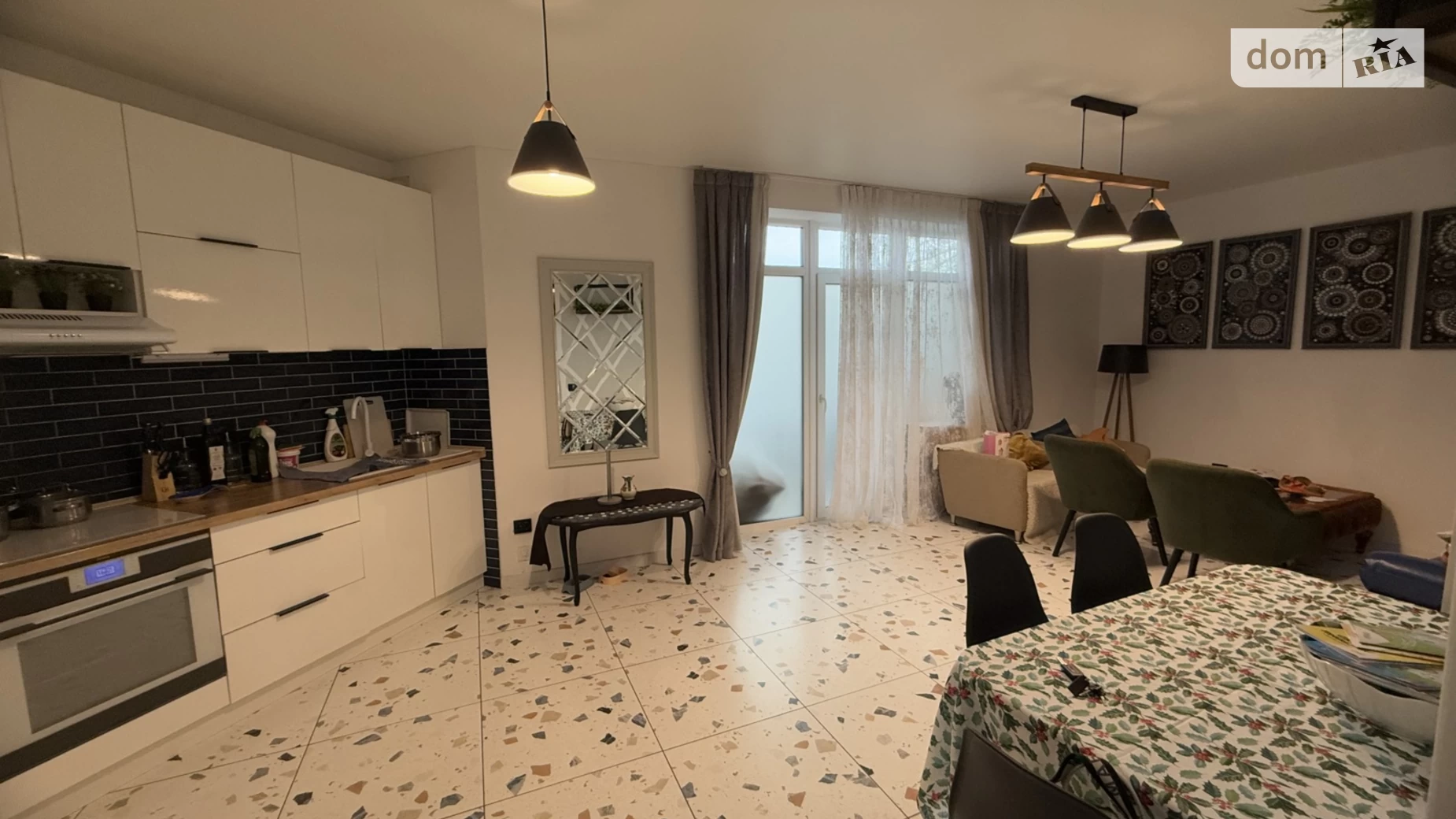 Продається 2-кімнатна квартира 76 кв. м у Ужгороді, вул. Загорська, 121 - фото 2