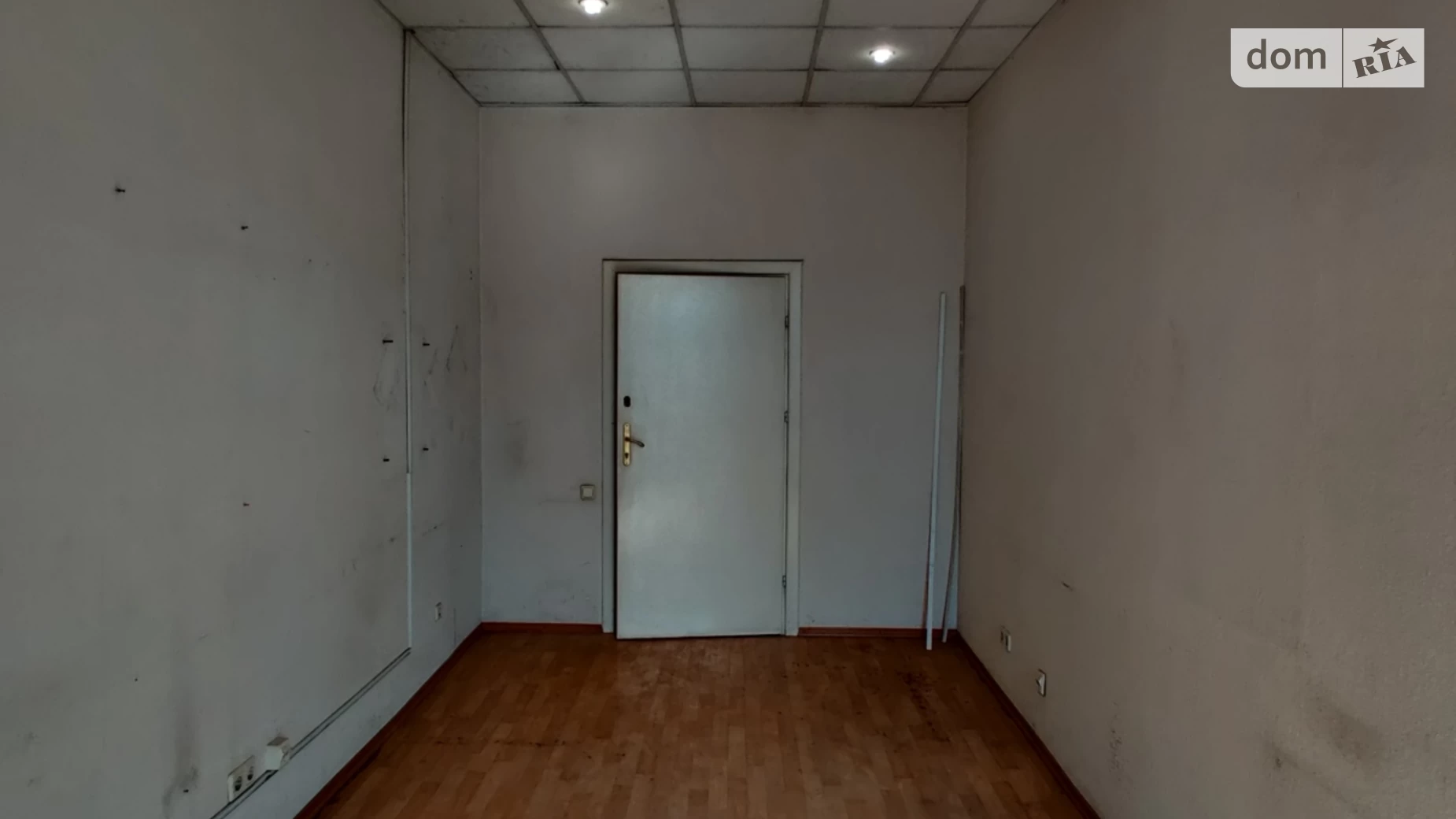 Сдается в аренду офис 18.6 кв. м в бизнес-центре, цена: 3720 грн - фото 4
