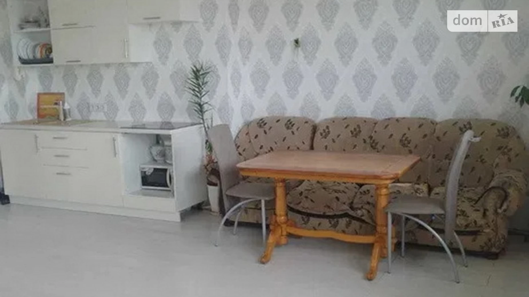 Продається 1-кімнатна квартира 77.1 кв. м у Одесі, вул. Педагогічна, 21 - фото 2