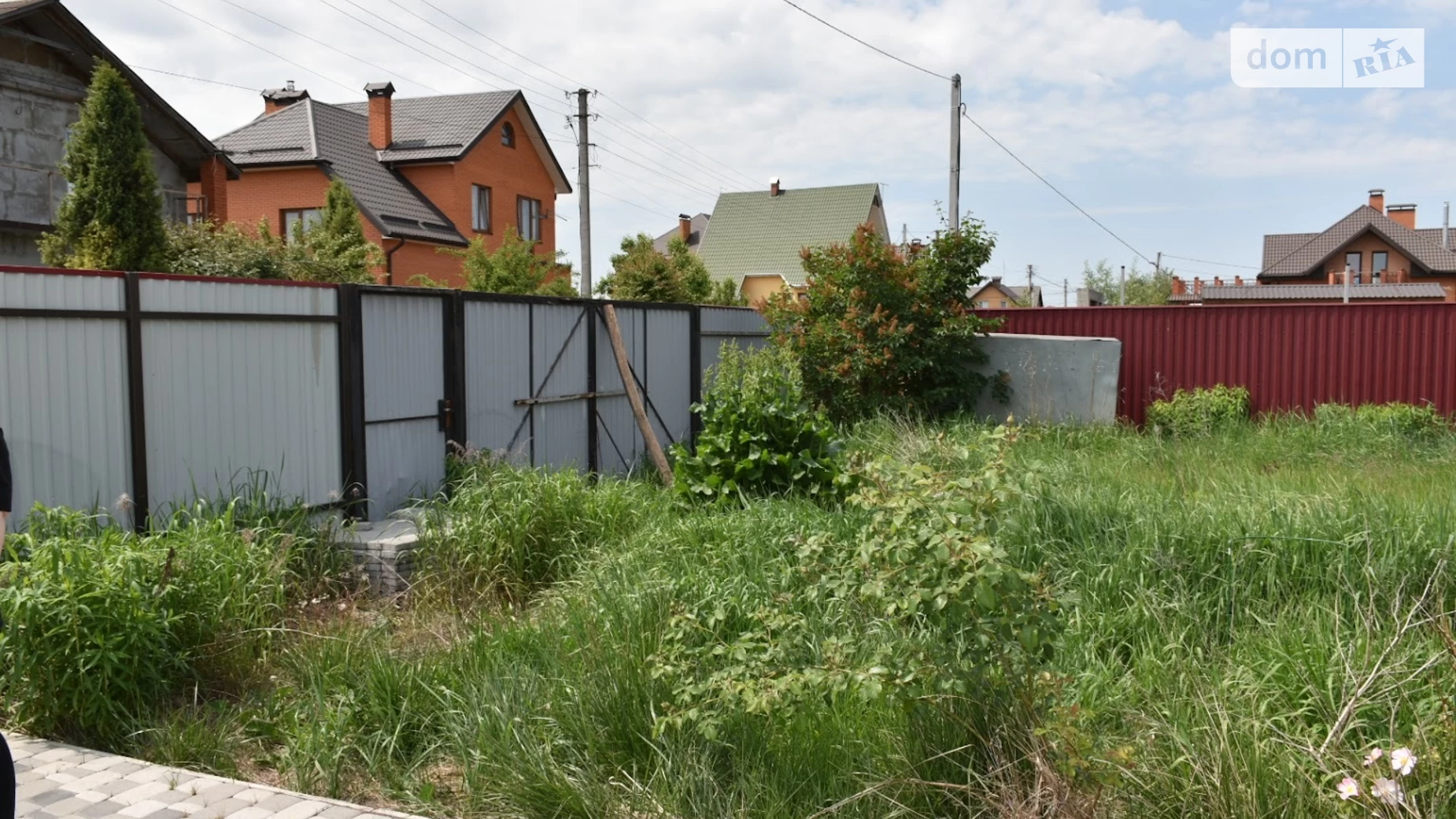 Продается дом на 2 этажа 317 кв. м с бассейном, цена: 95000 € - фото 2