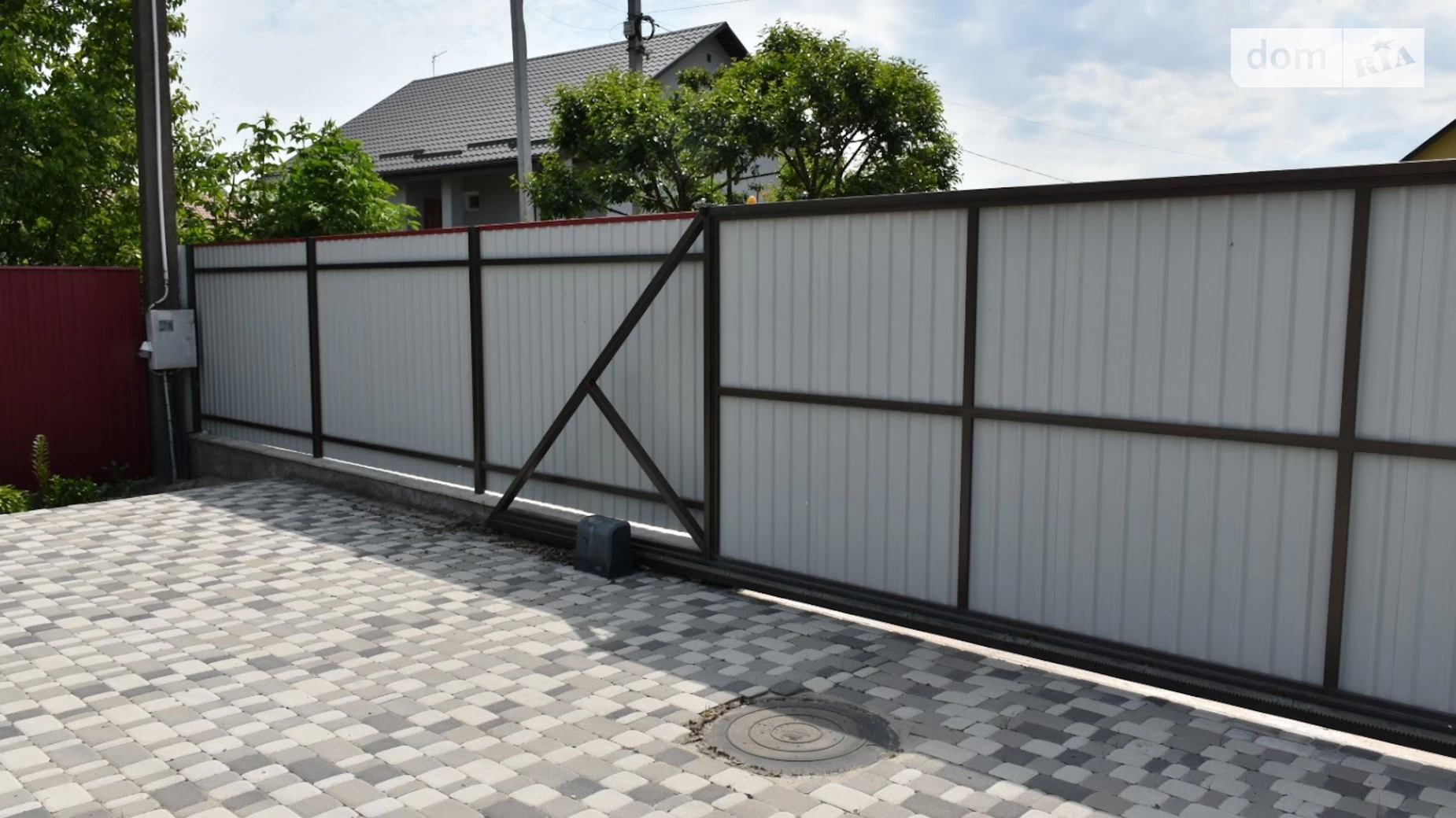 Продается дом на 2 этажа 317 кв. м с бассейном, цена: 95000 € - фото 3