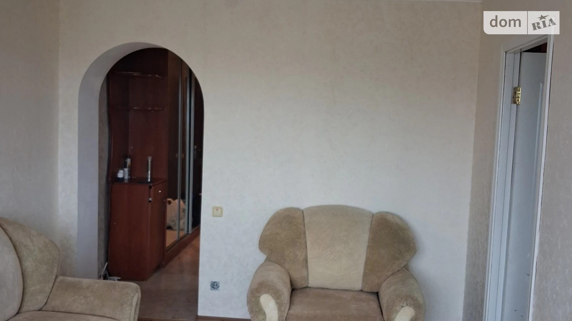Продается 3-комнатная квартира 53 кв. м в Сутисках, ул. Гагарина - фото 3