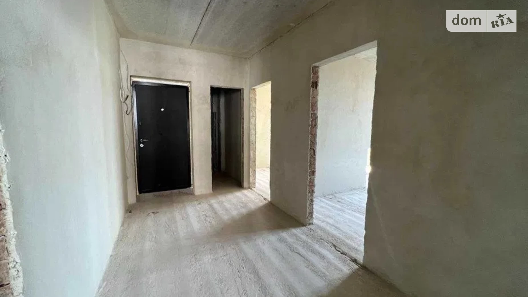 Продается 3-комнатная квартира 71.2 кв. м в Ивано-Франковске, ул. Павла Полуботка, 18 корпус 14 - фото 2
