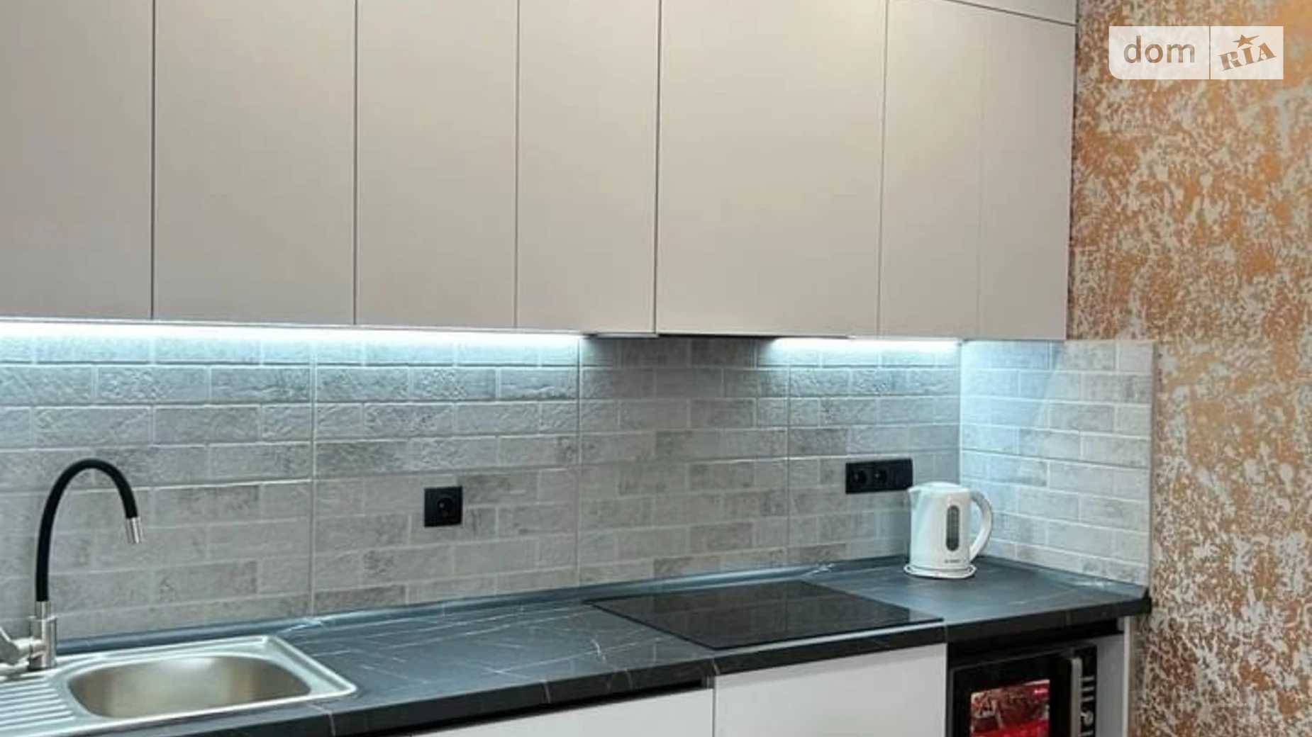 Здається в оренду 1-кімнатна квартира 49 кв. м у Одесі, вул. Варненська, 27А/2 - фото 3