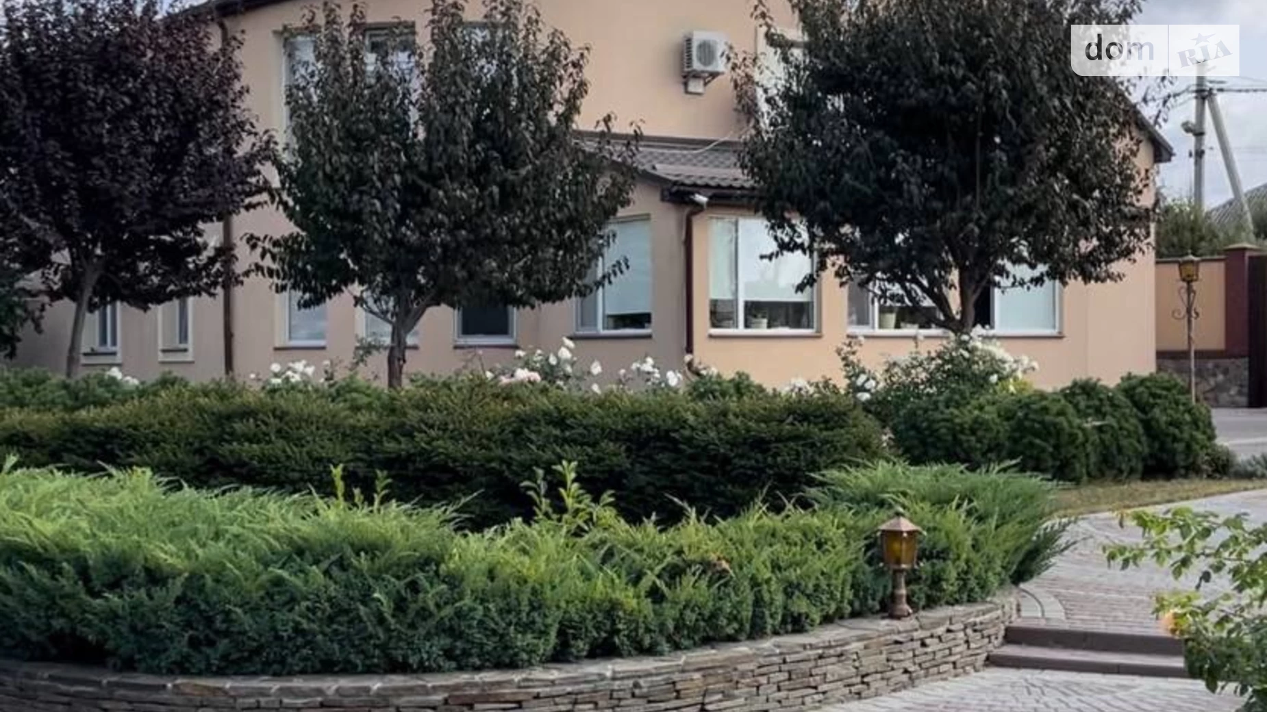 Продается дом на 2 этажа 920 кв. м с террасой, цена: 1371000 $ - фото 2