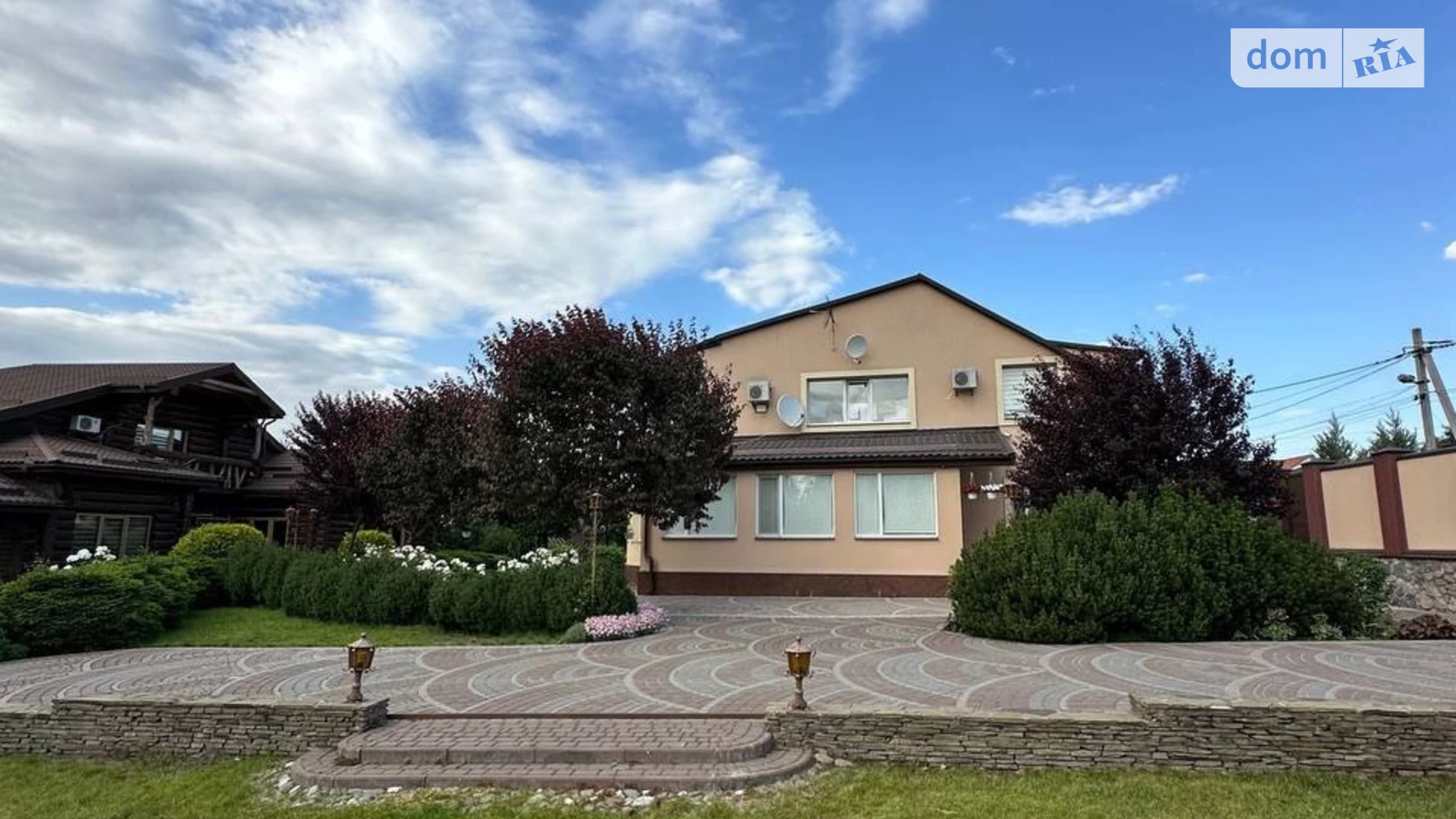 Продается дом на 2 этажа 920 кв. м с террасой, цена: 1371000 $ - фото 3