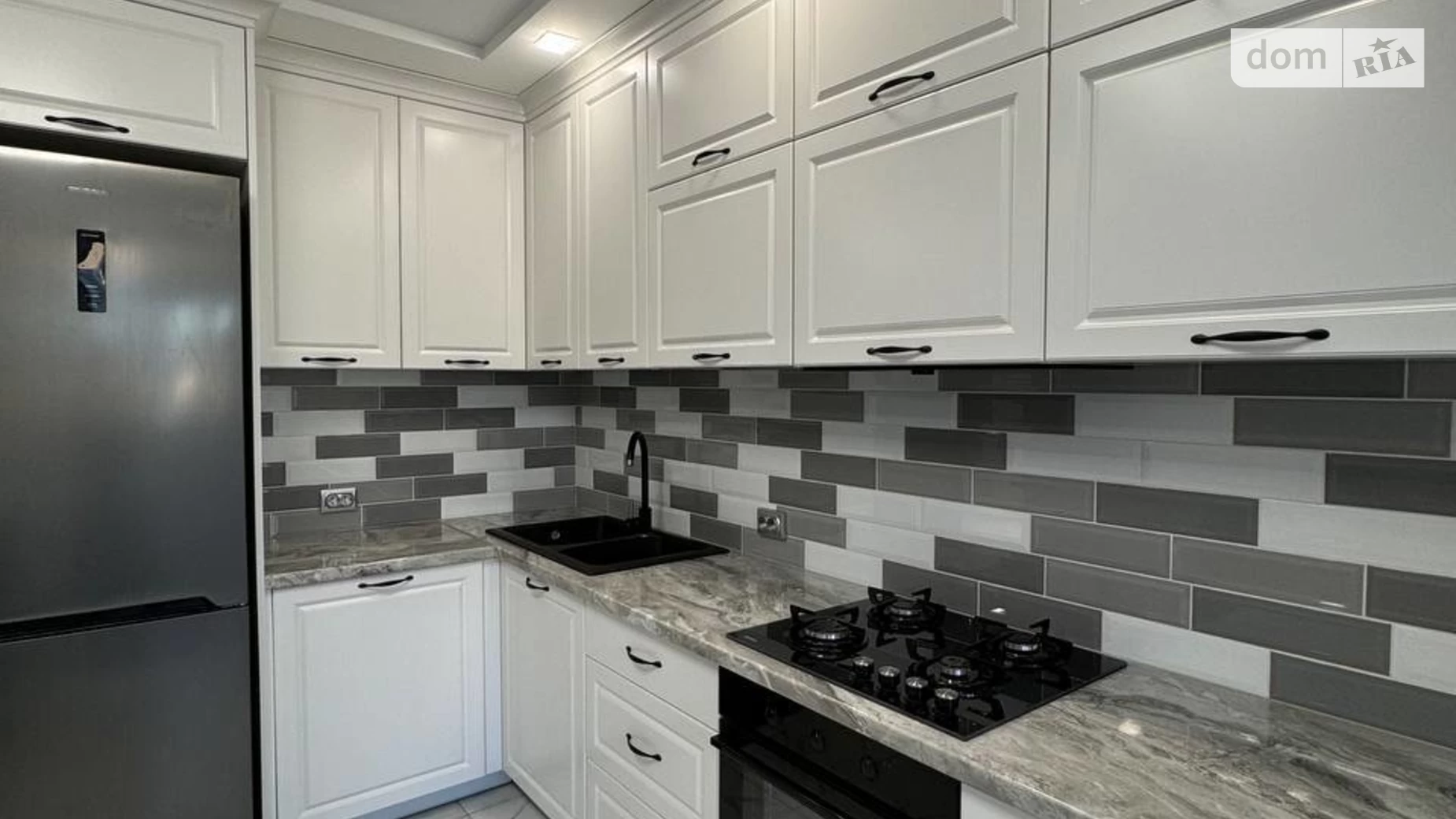 2-кімнатна квартира 65 кв. м у Тернополі, вул. Микулинецька, 116Р - фото 3