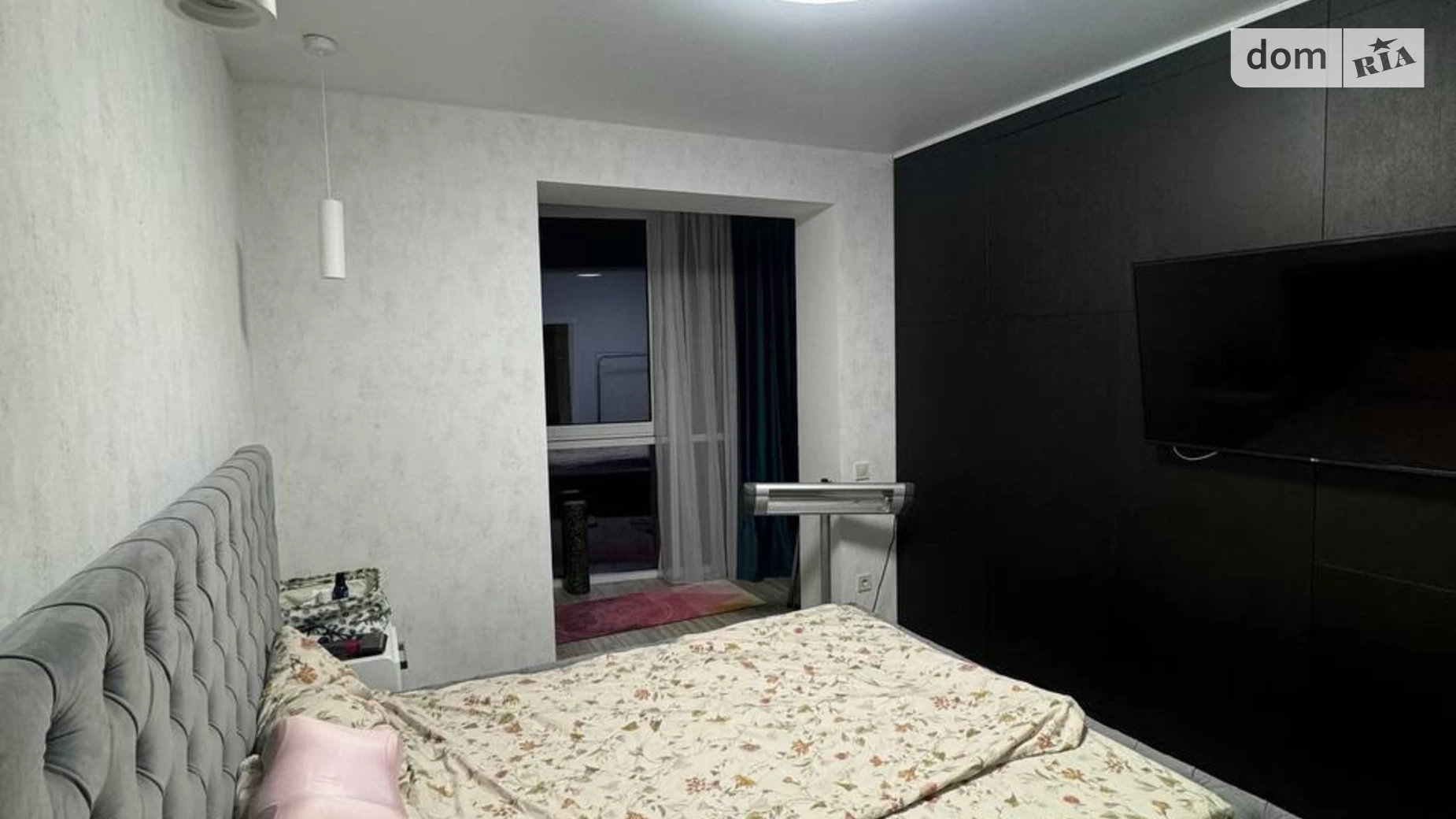 Продается 1-комнатная квартира 65.2 кв. м в Днепре, ул. Набережная Победы - фото 4