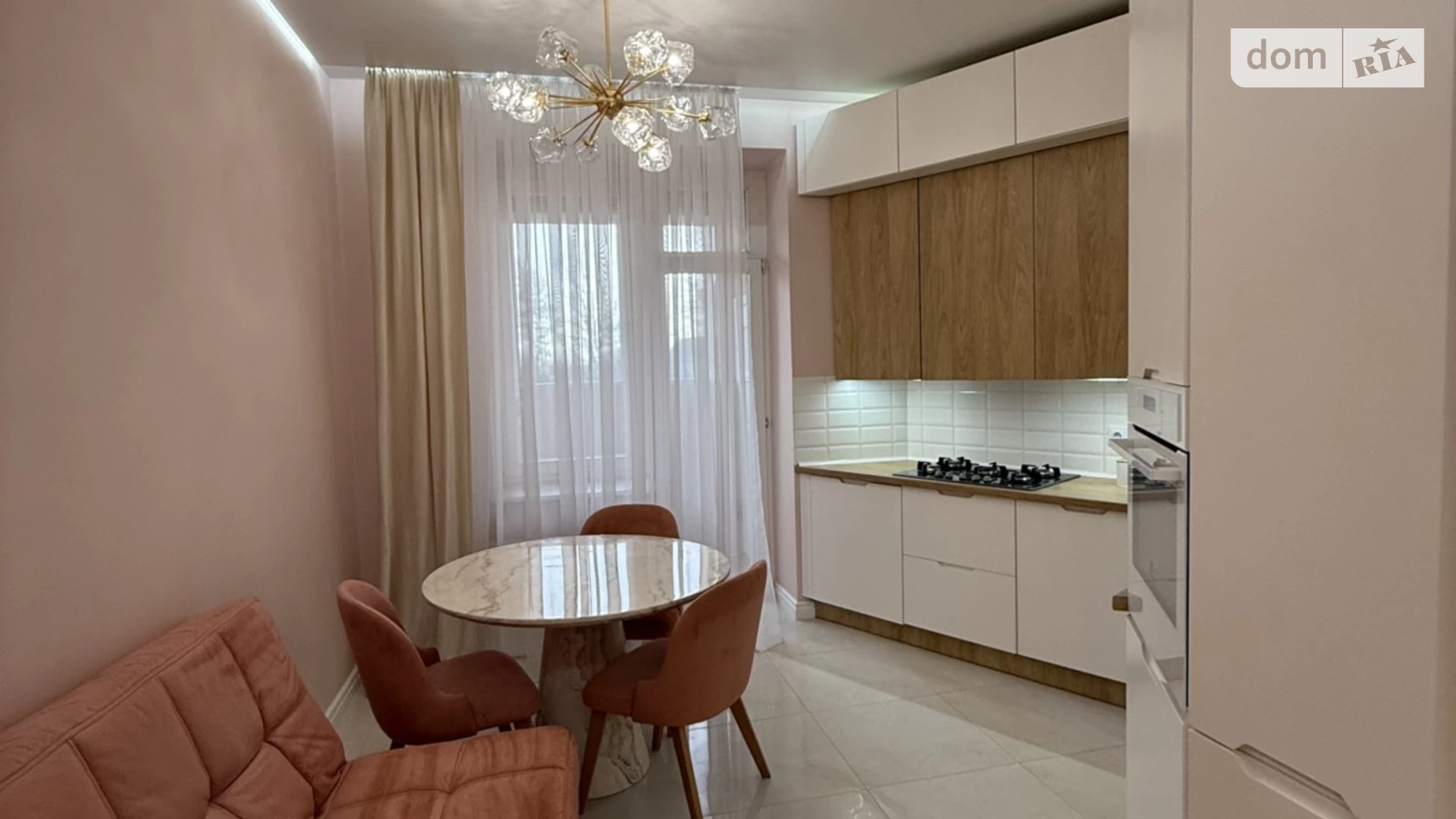 Продается 2-комнатная квартира 90.5 кв. м в Львове, ул. Олеся Александра - фото 2
