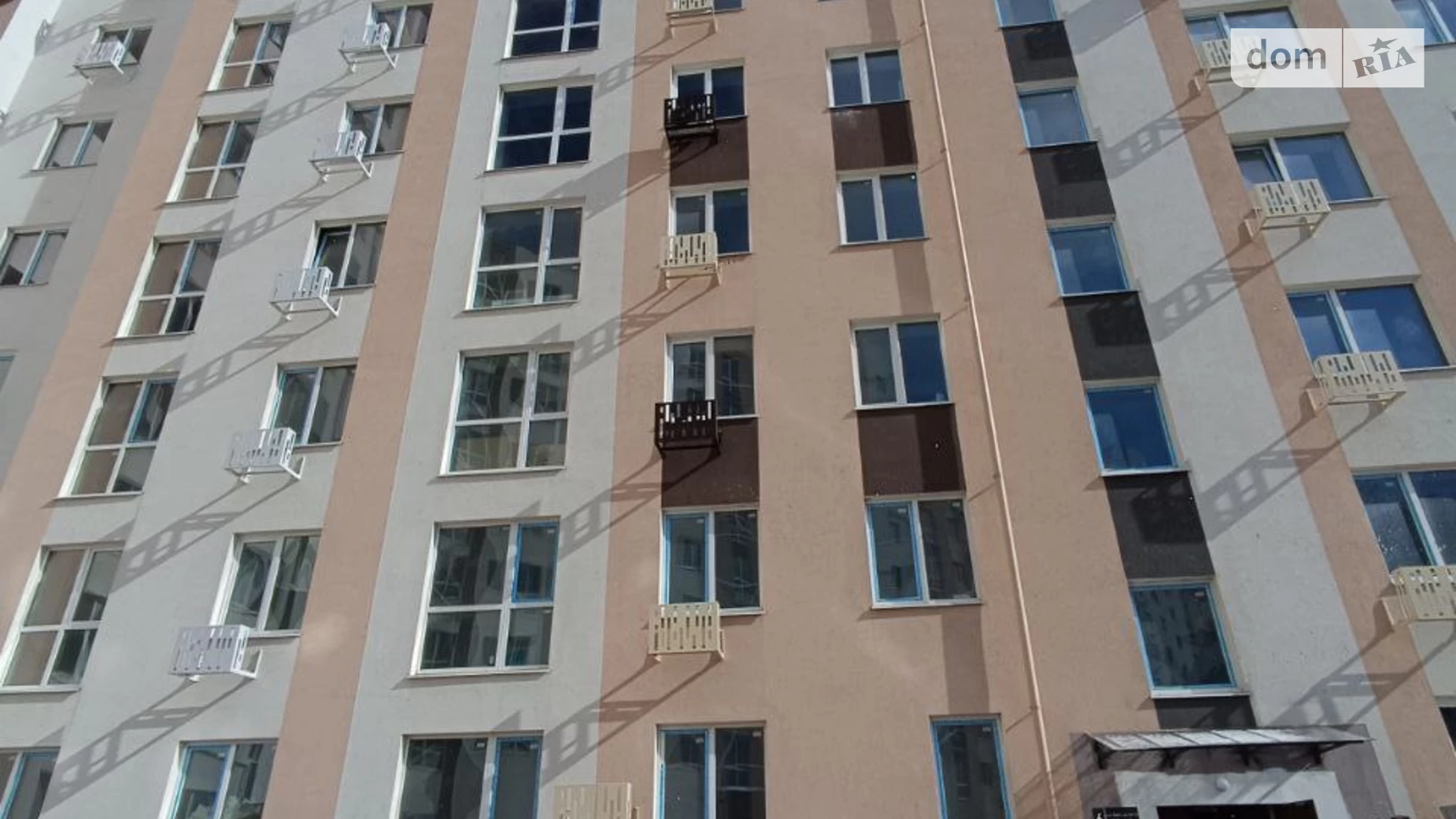 Продается 1-комнатная квартира 36.5 кв. м в Ровно, ул. Соборная, 289В - фото 2