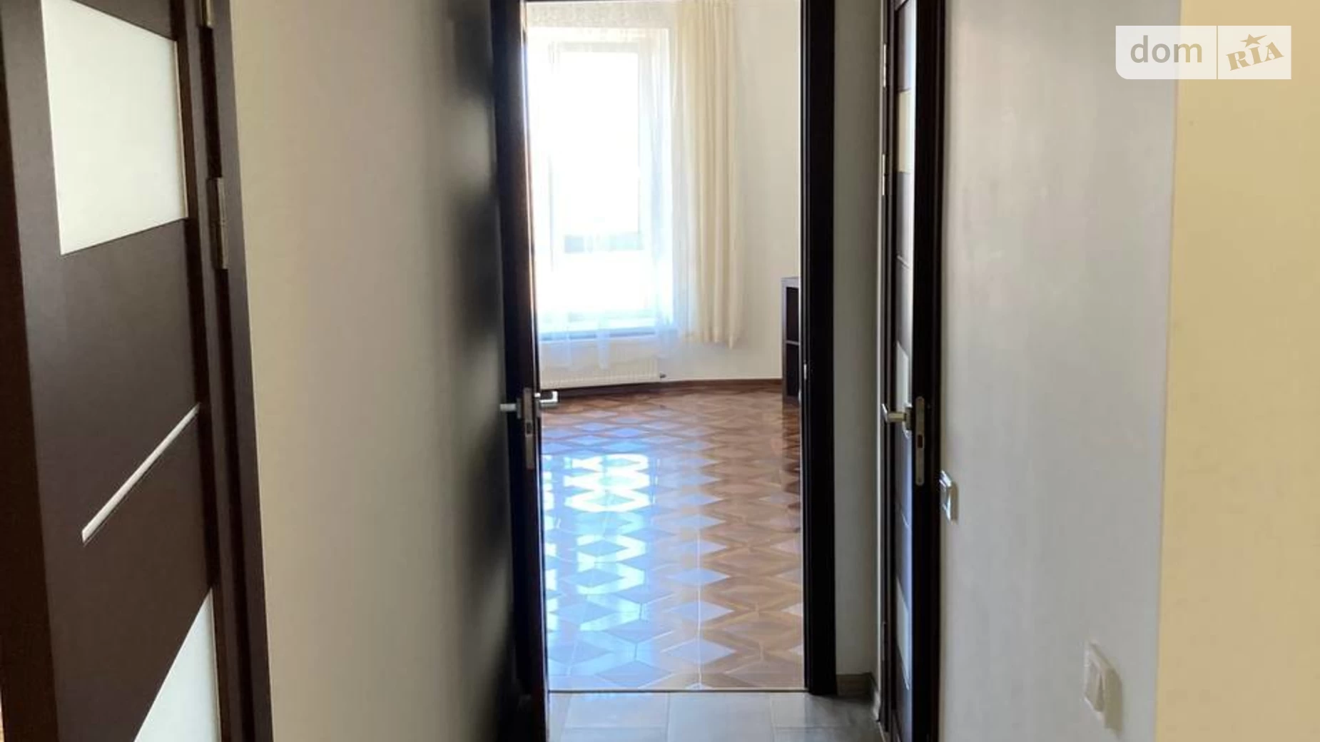 Продается 2-комнатная квартира 67.3 кв. м в Ивано-Франковске, ул. Приозерная, 24 - фото 5