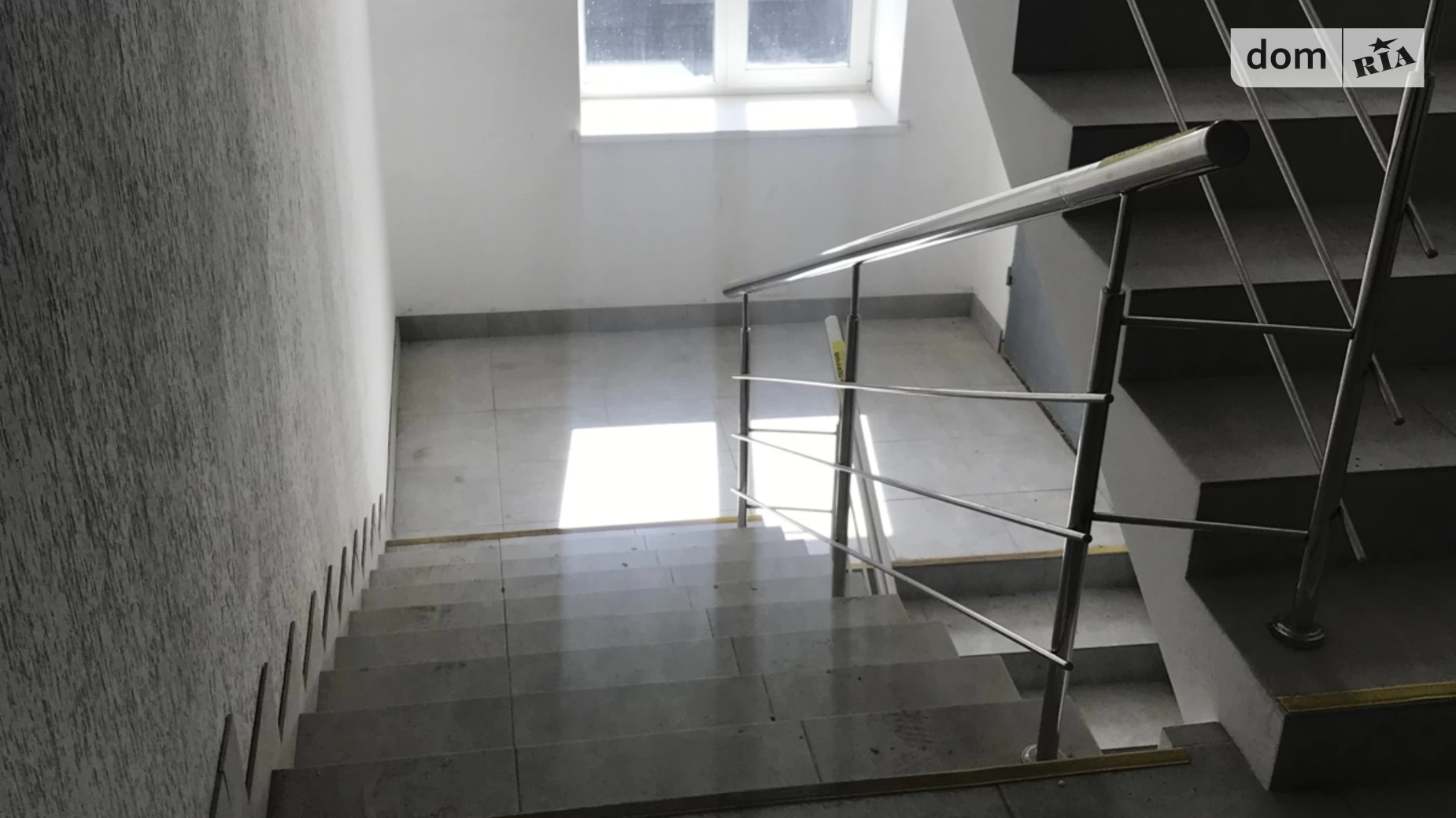 Продається 1-кімнатна квартира 39 кв. м у Стрижавці, вул. Київська, 124 - фото 2