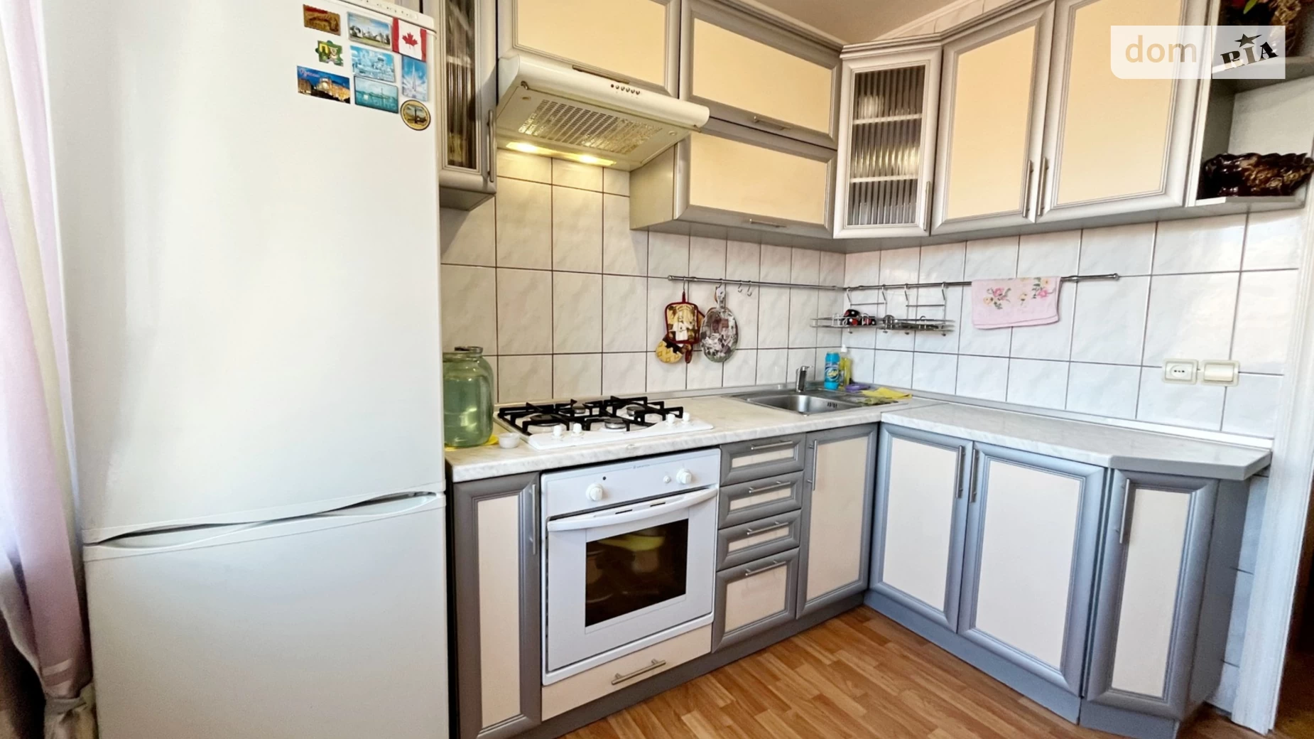 Продается 3-комнатная квартира 63.1 кв. м в, цена: 52000 $ - фото 2